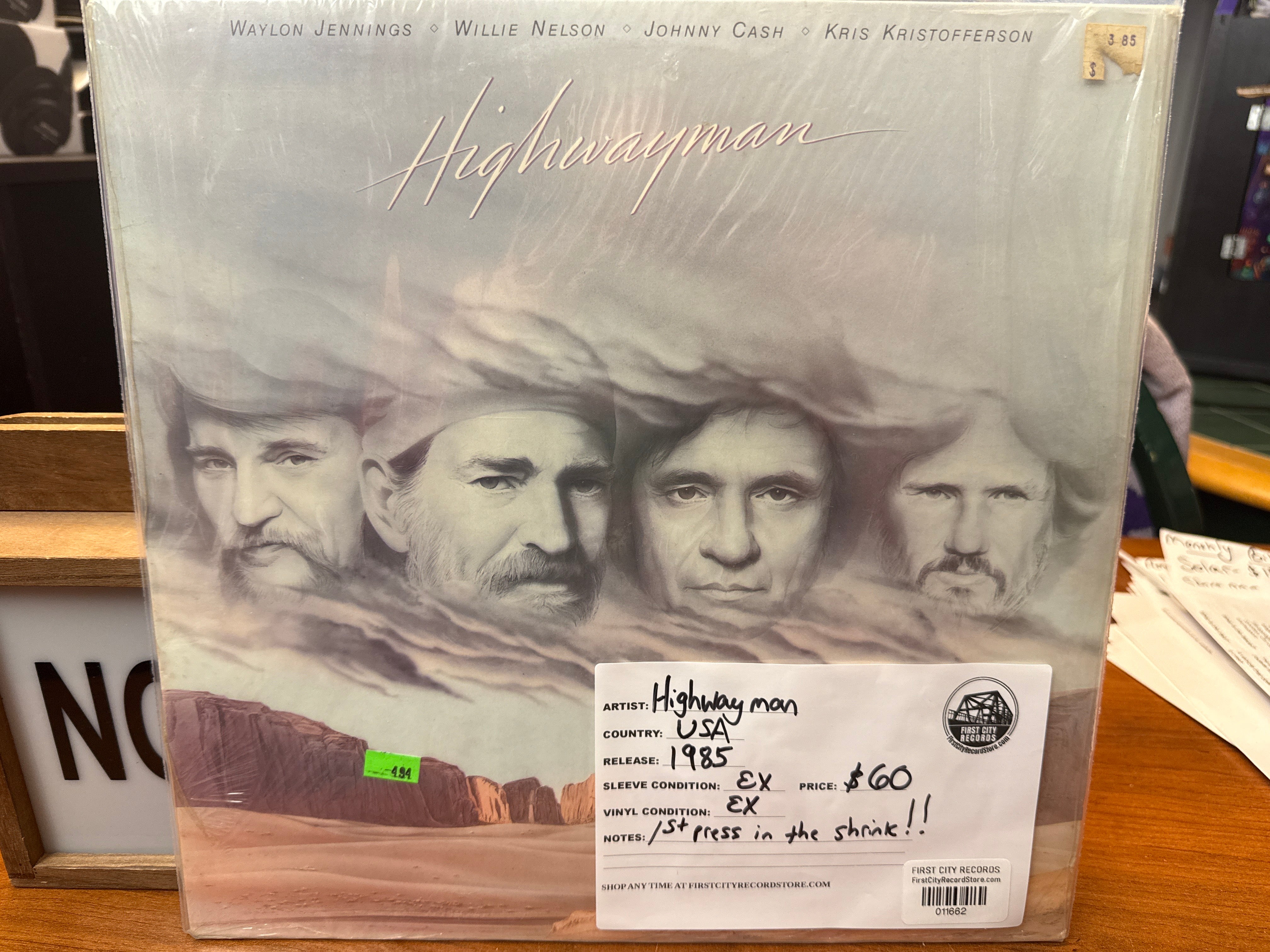 Willie Nelson, Waylon Jennings, Johnny Cash, Kris Kristofferson - Highwayman (1985, USED)