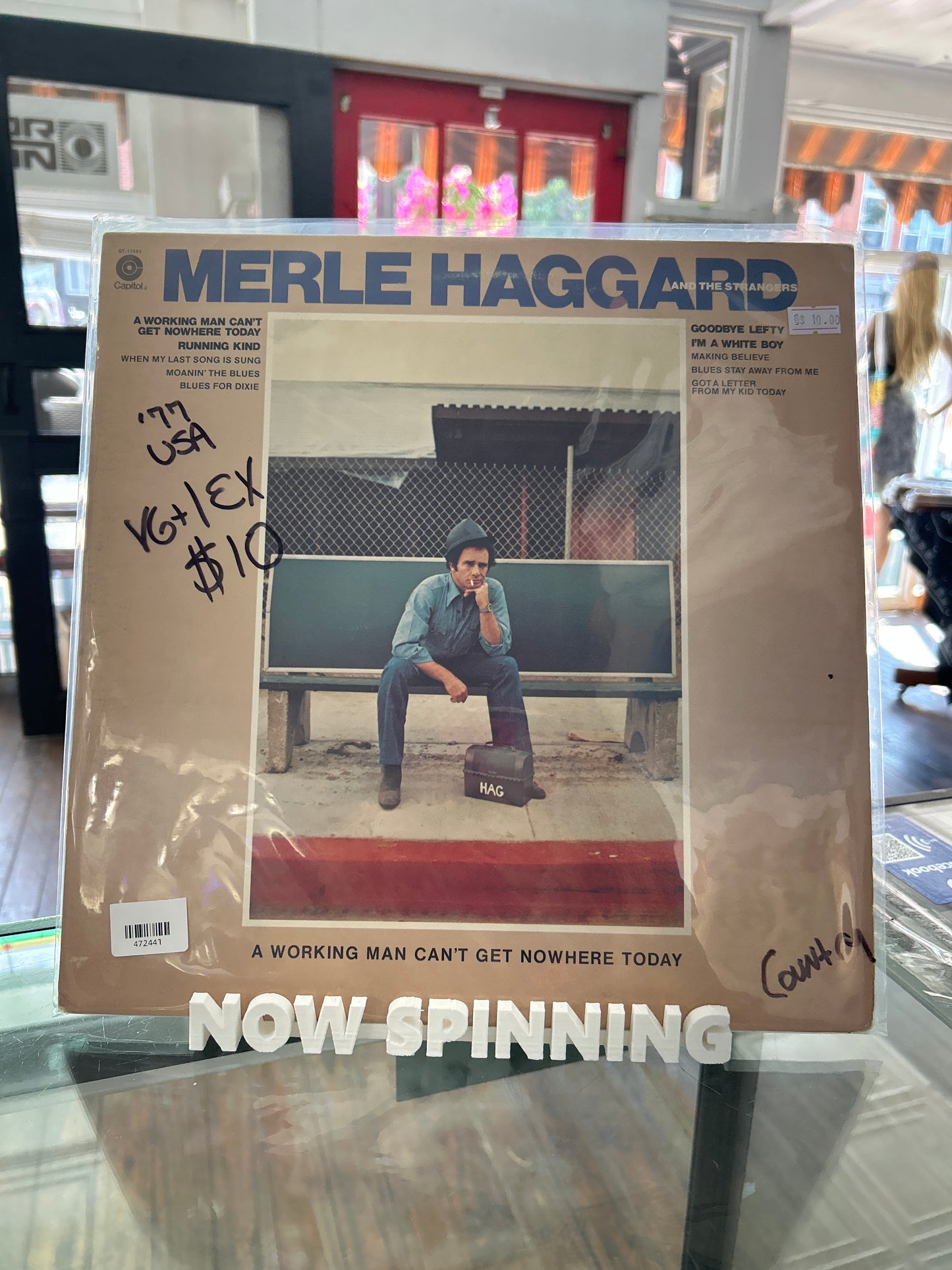 Merle Haggard and the Strangers - A Working Man Can’t Get Nowhere Today