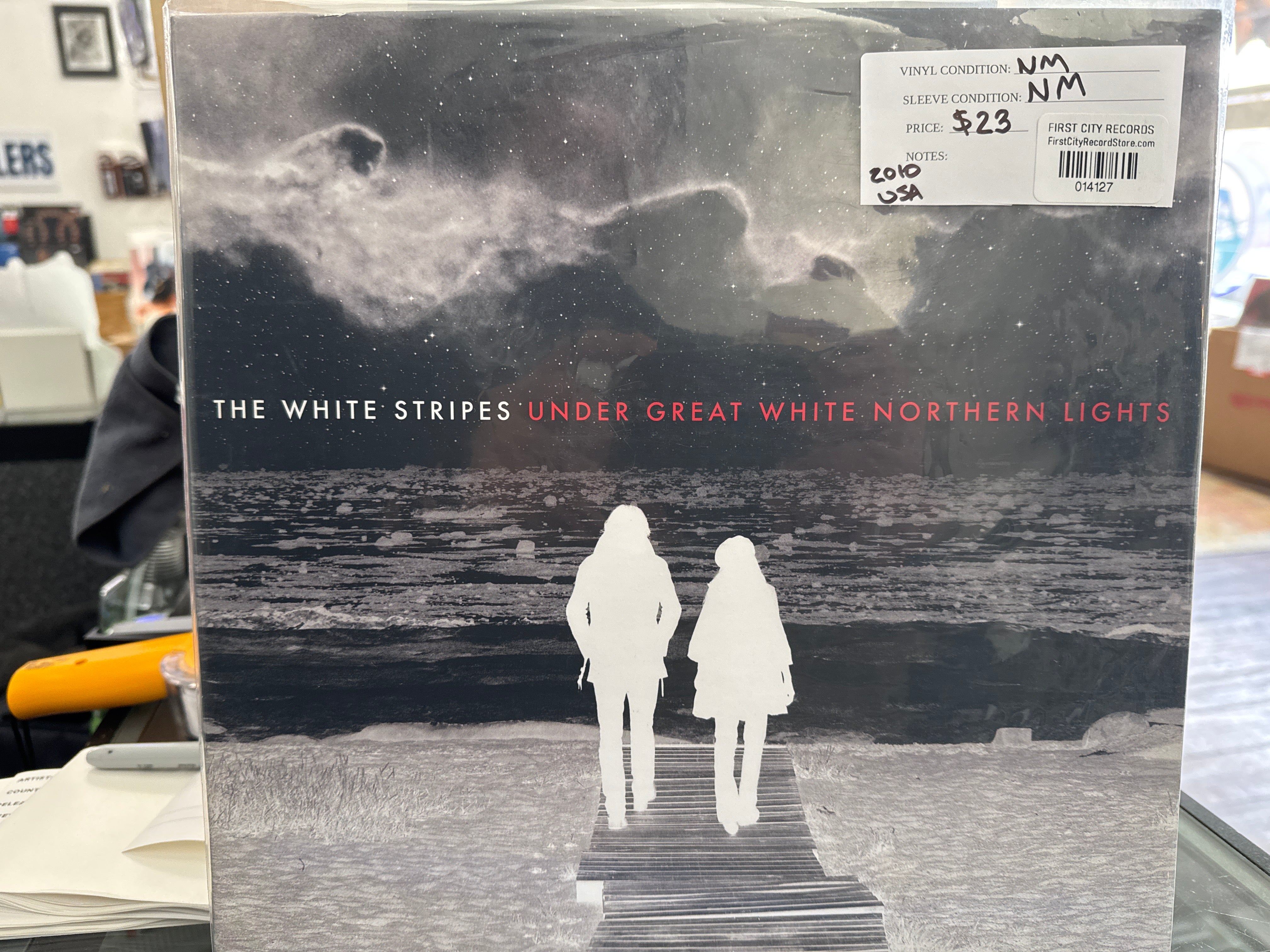 White Stripes - Under Great White Northern Lights (USED)