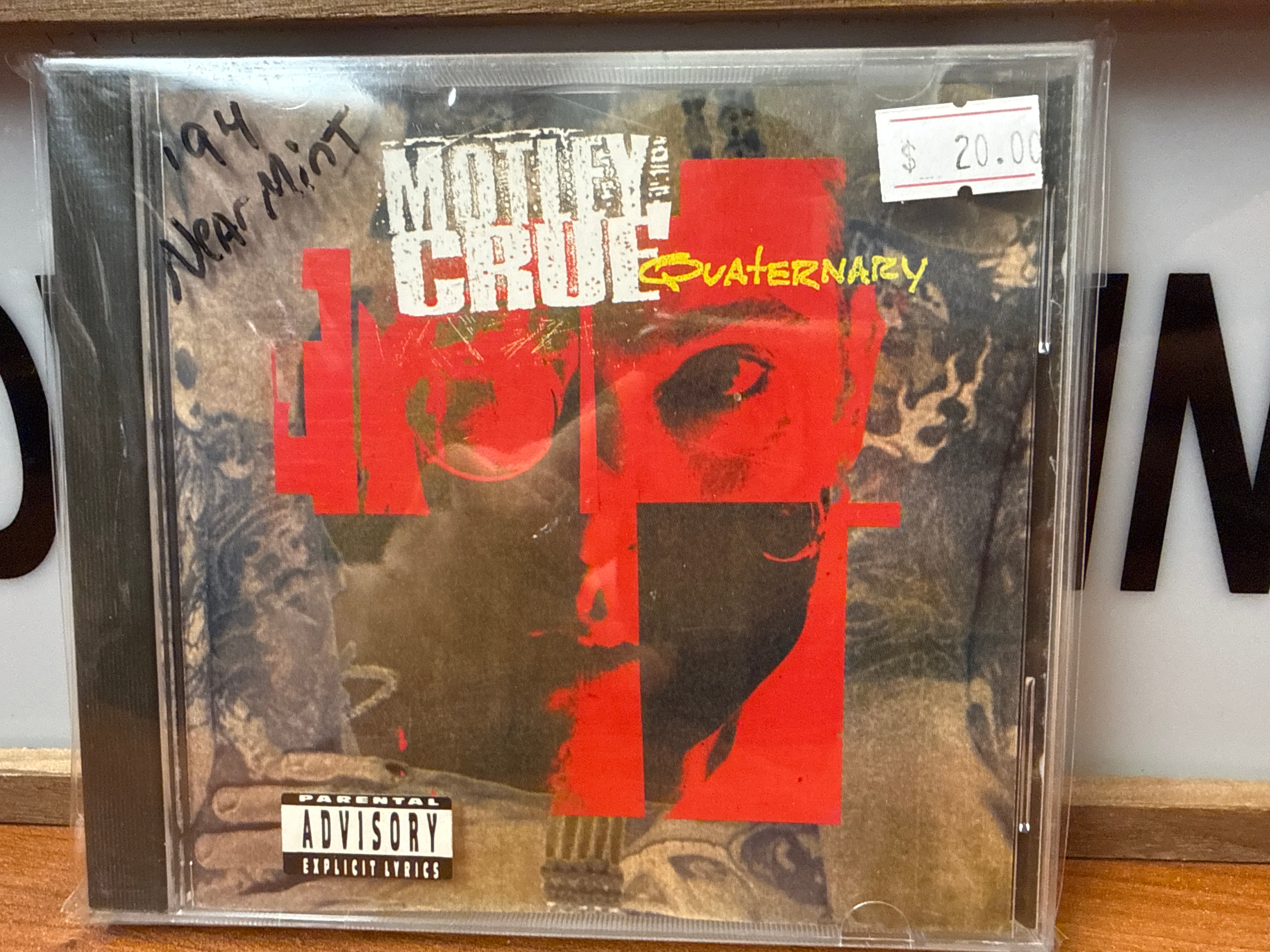 Motley Crue - Quaternary (CD)