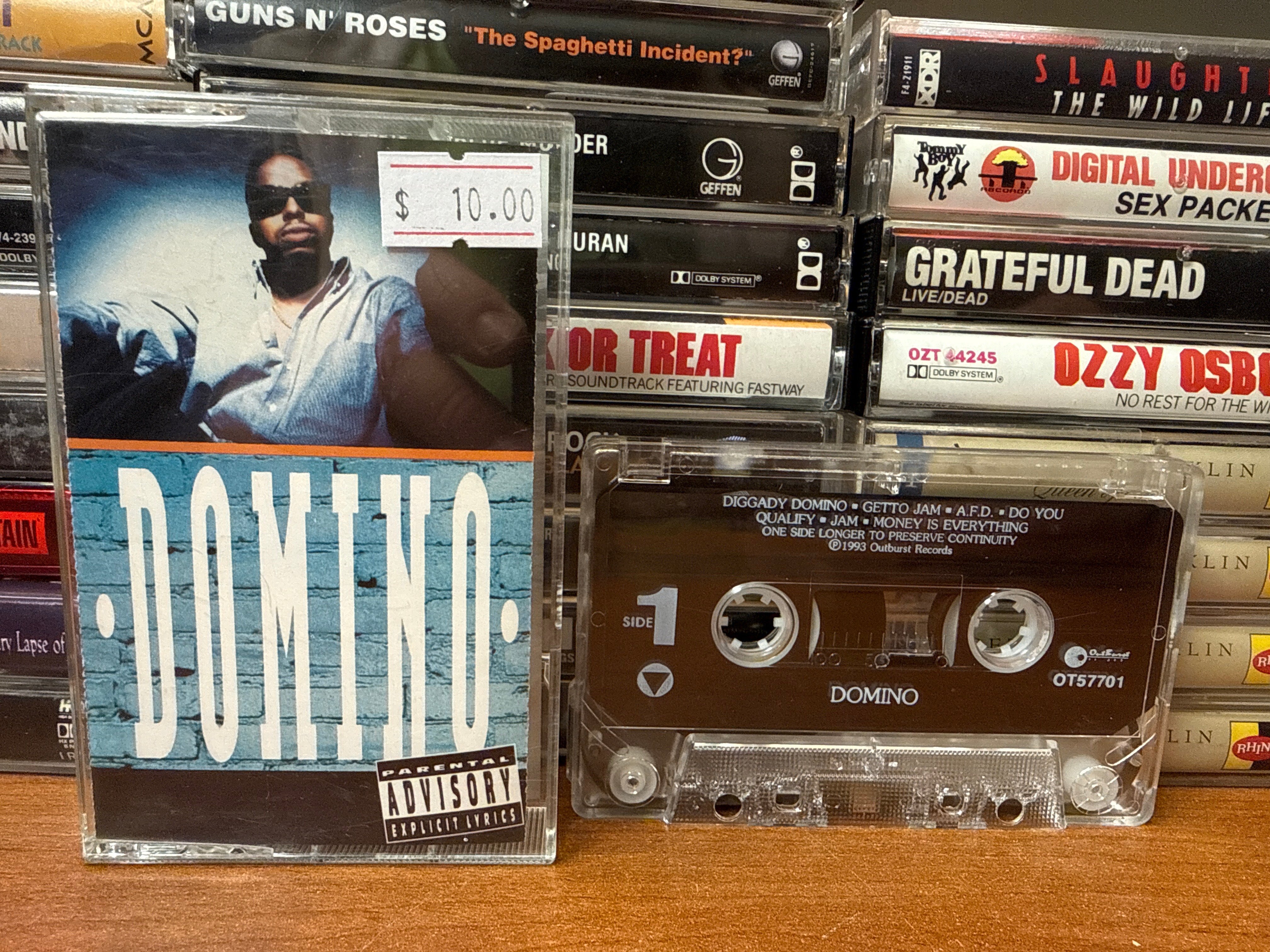 Domino - Self Titled (CASSETE)