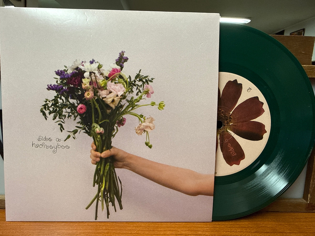 Olivia Rodrigo - Honeybee (2026, Listening Party Exclusive, USED)