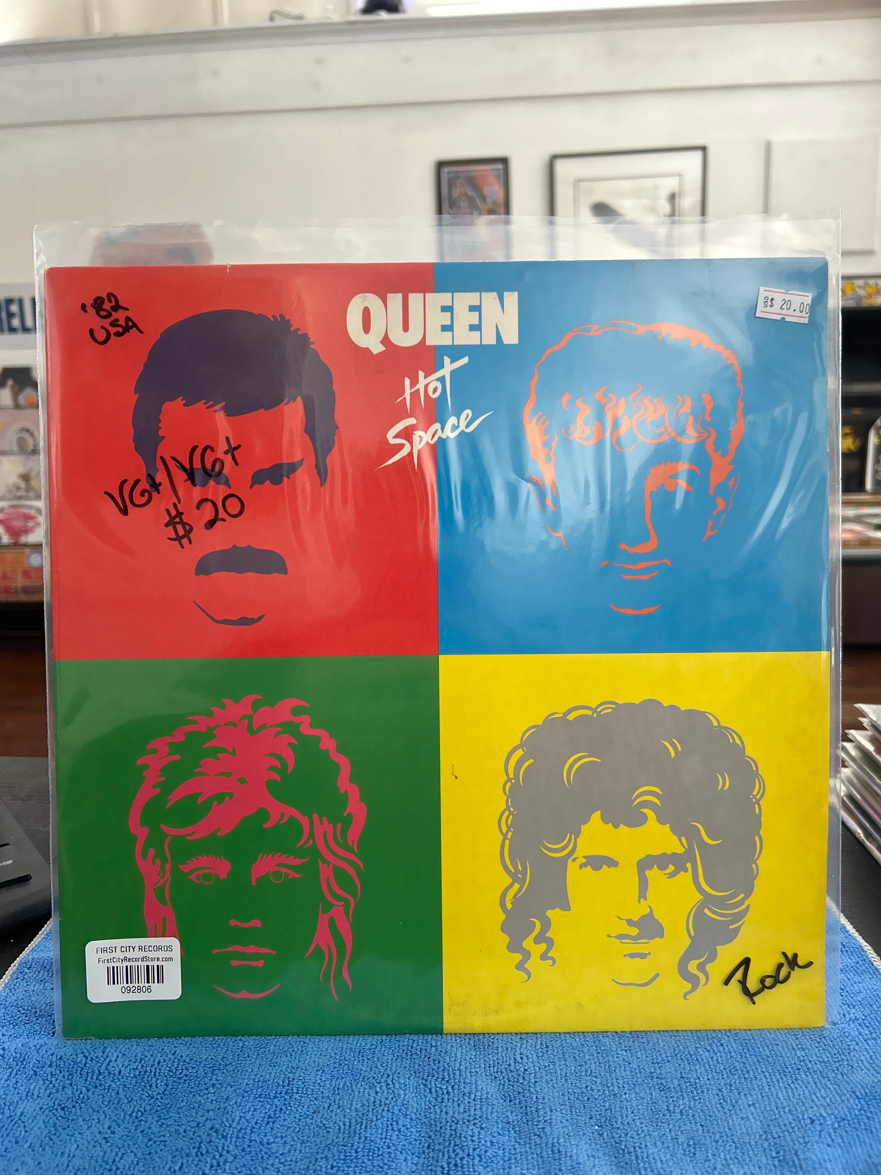 Queen - Hot Space