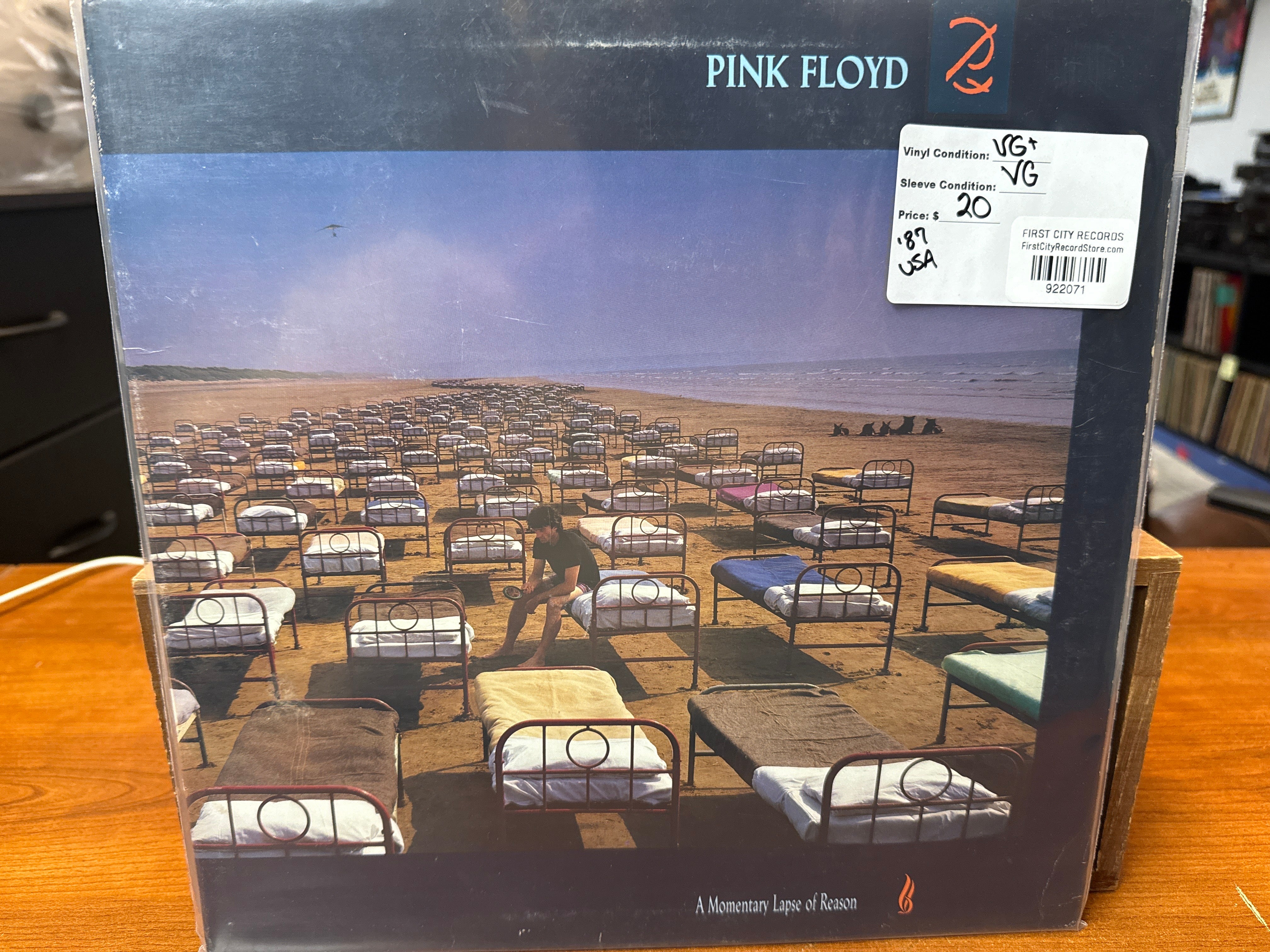 Pink Floyd - A Momentary Lapse of Reason (1987, USED)