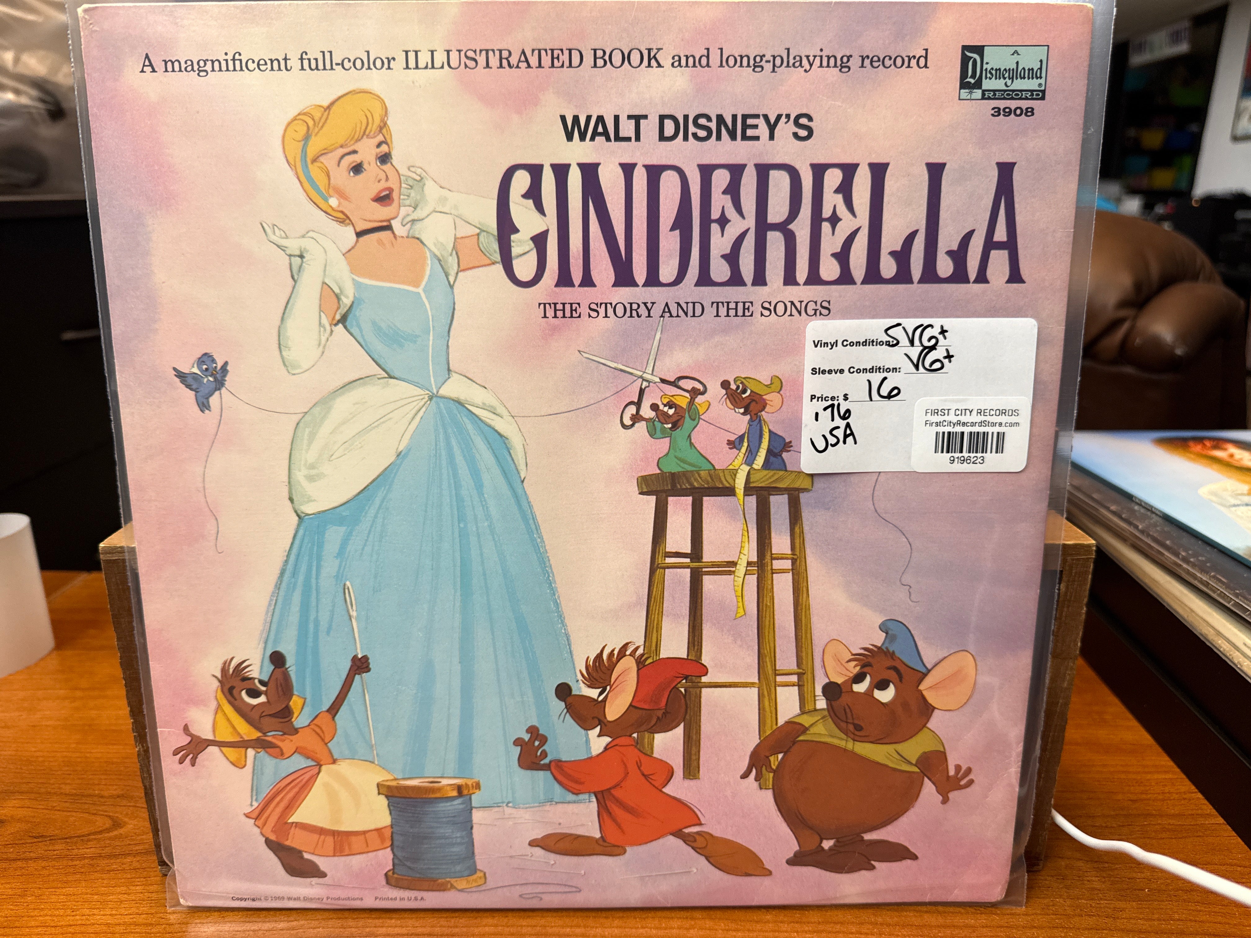 Walt Disney's Cinderella: Story and the Songs (1976, USED)