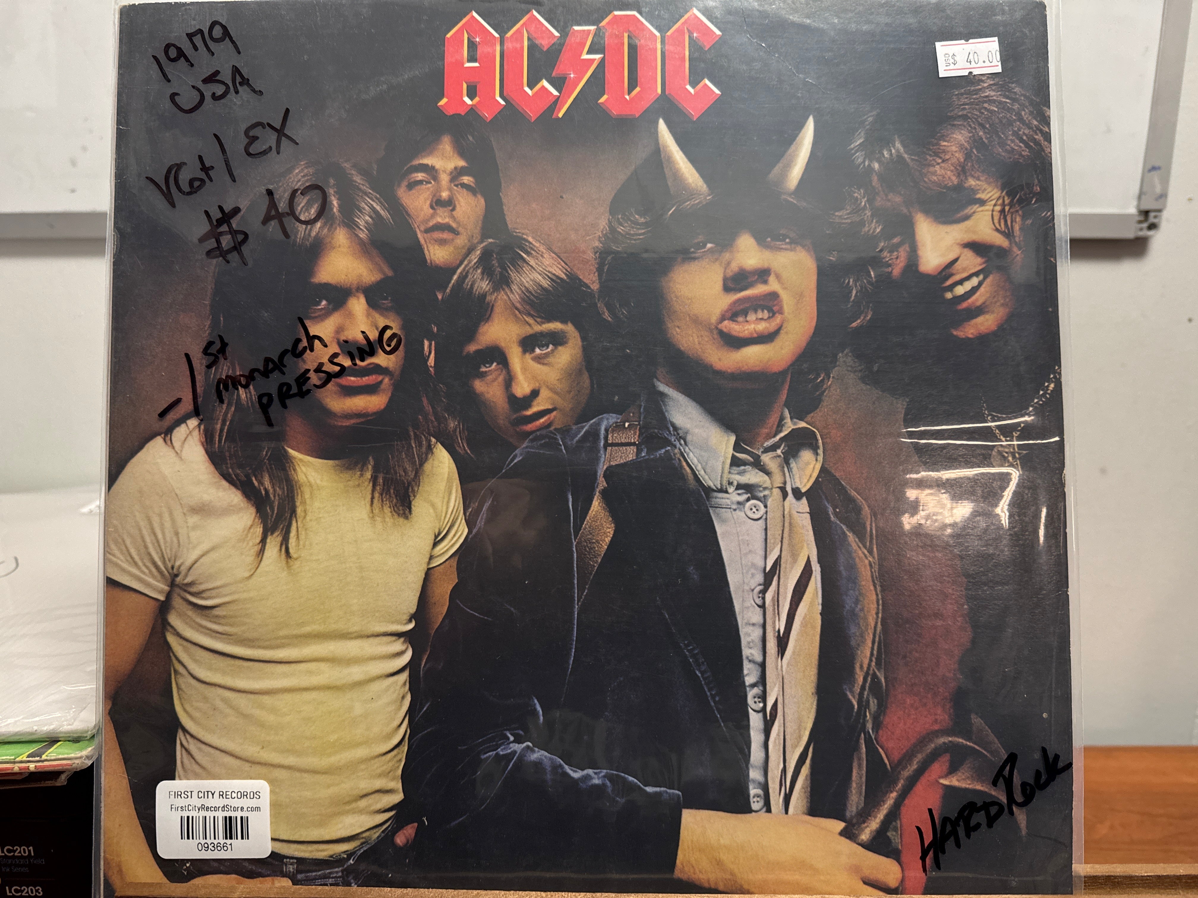 AC/DC - Highway To Hell (USED)