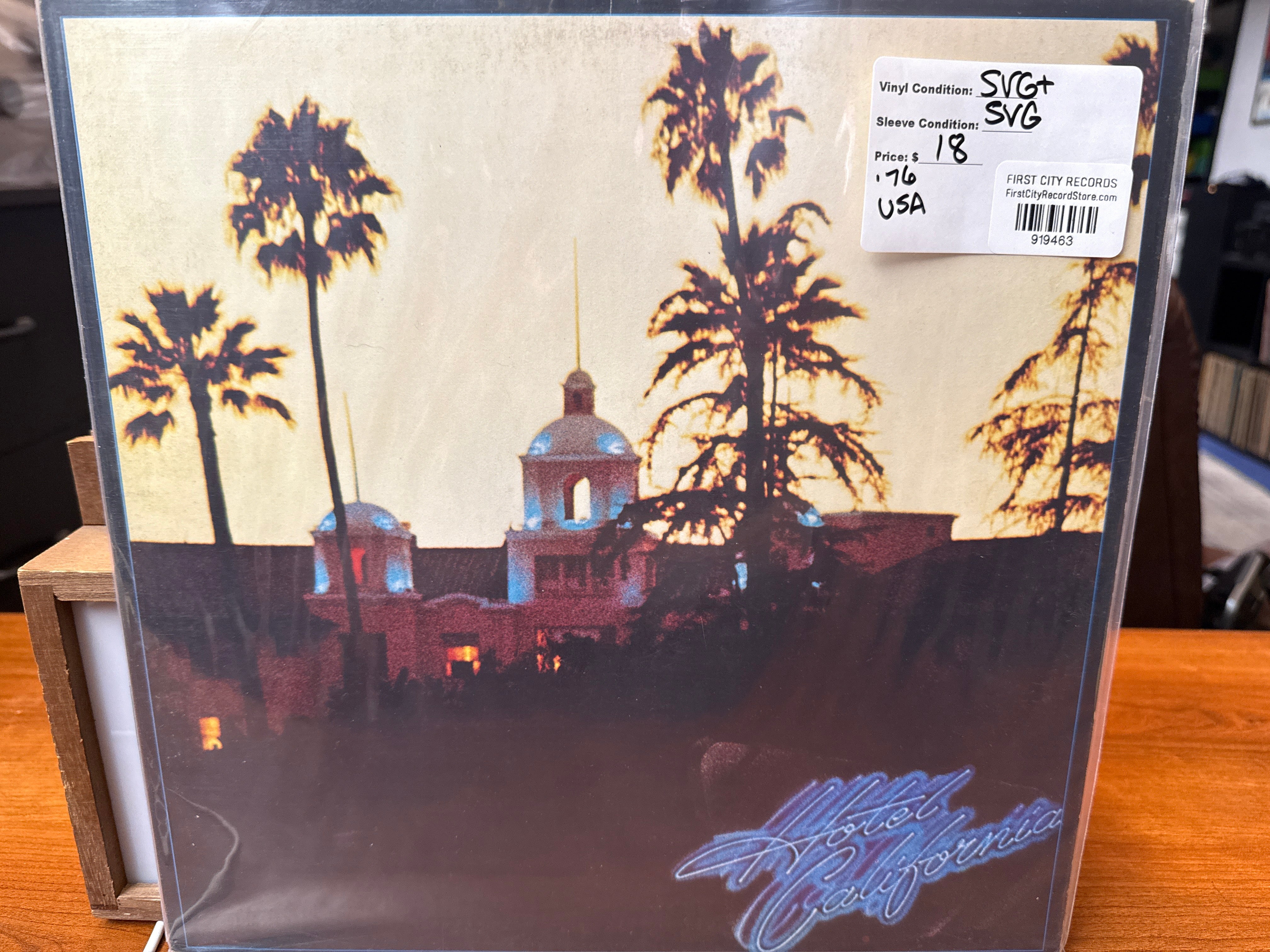 Eagles - Hotel California (1976, USED)