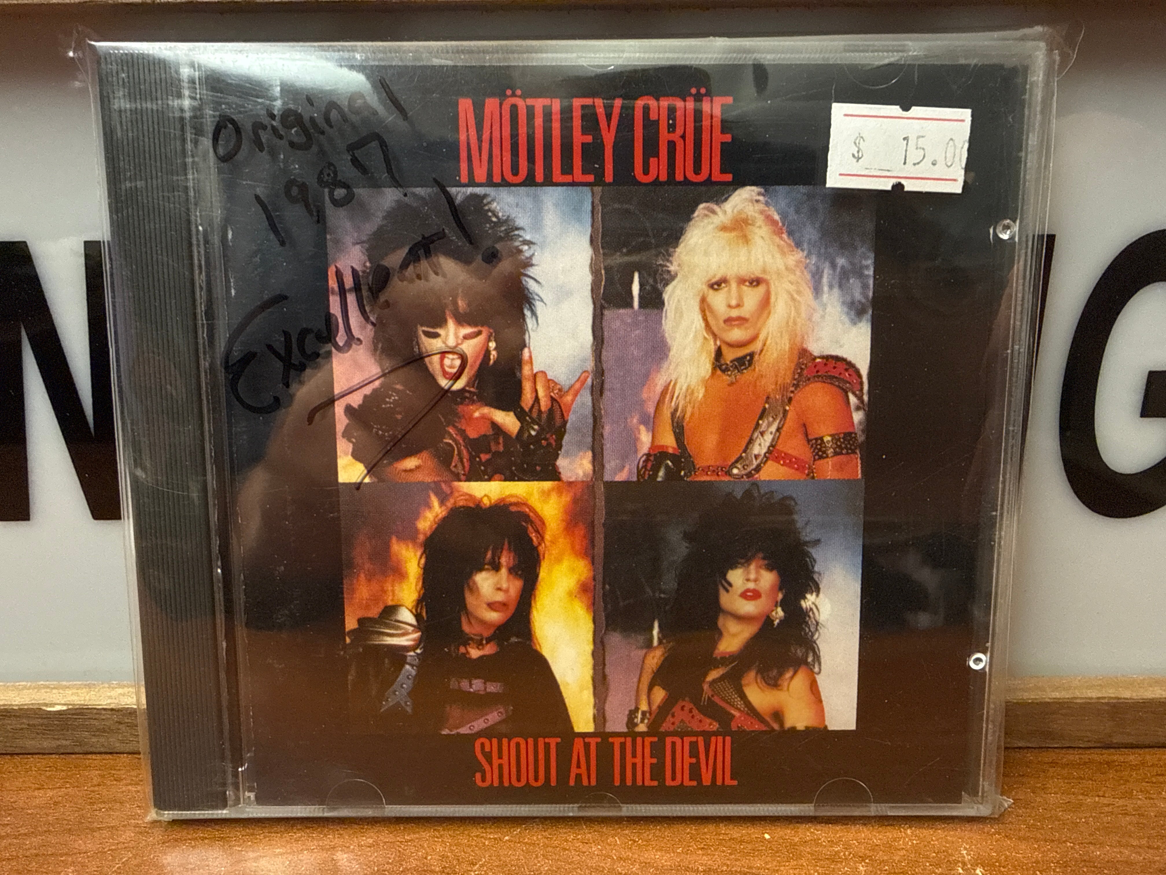Motley Crue - Shout at the Devil (1987, CD)