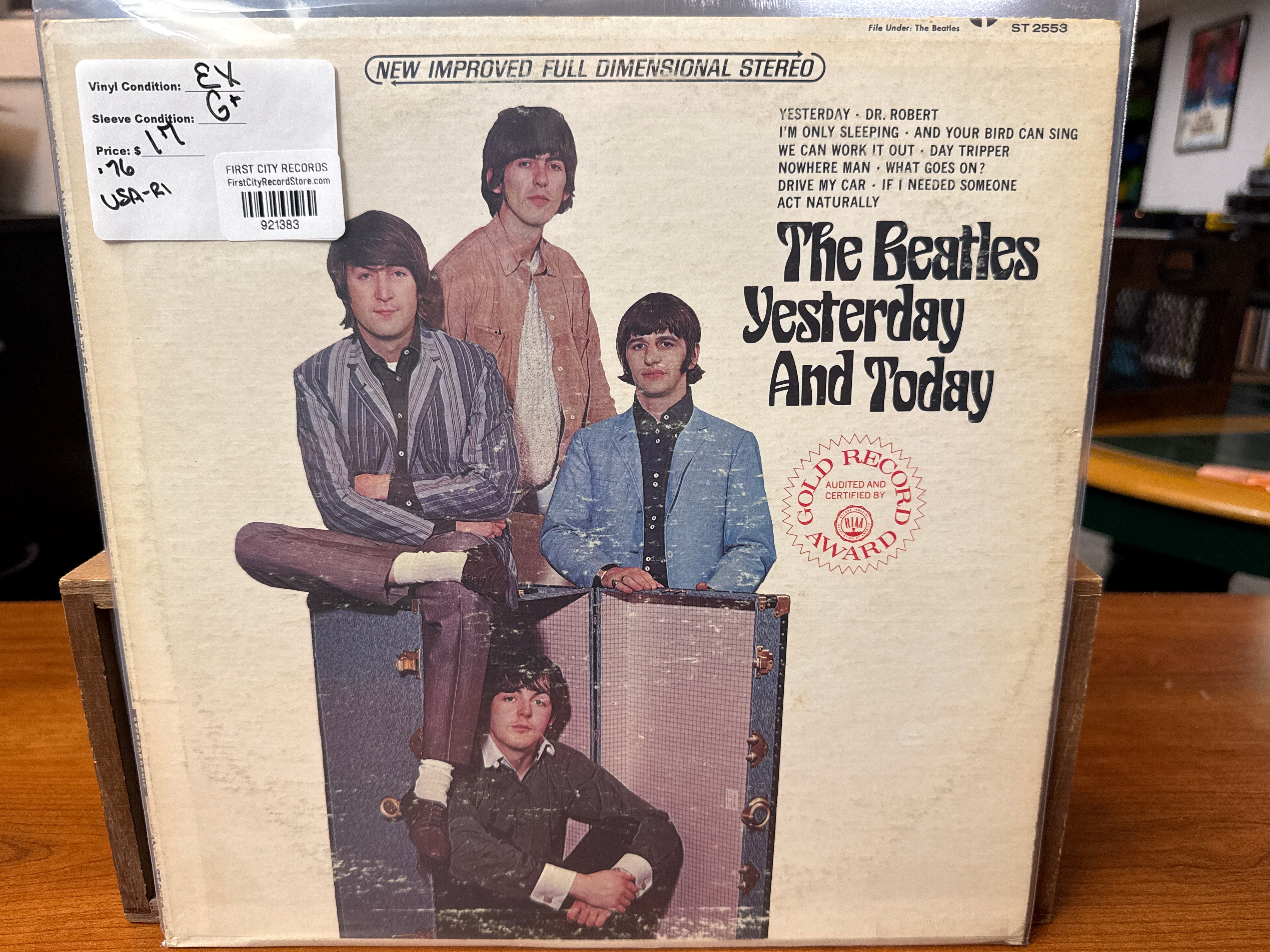 Beatles - Yesterday and Today (1976, USED)