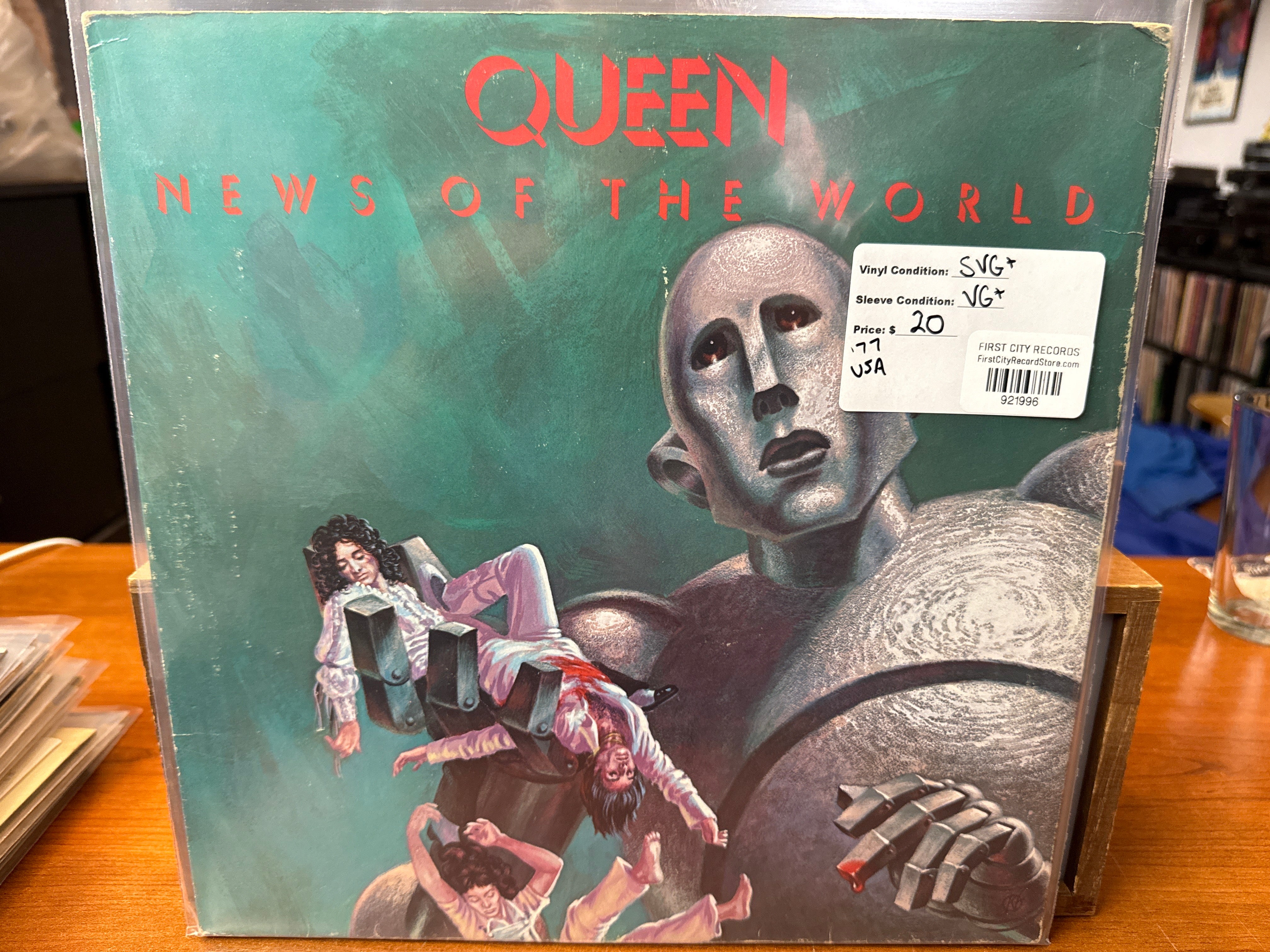 Queen - News of the World (1977, USED)