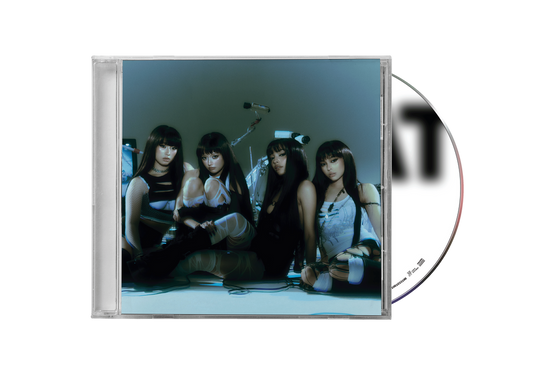 the album cover for Girlset - Chat [offline_groupchat Version 1]