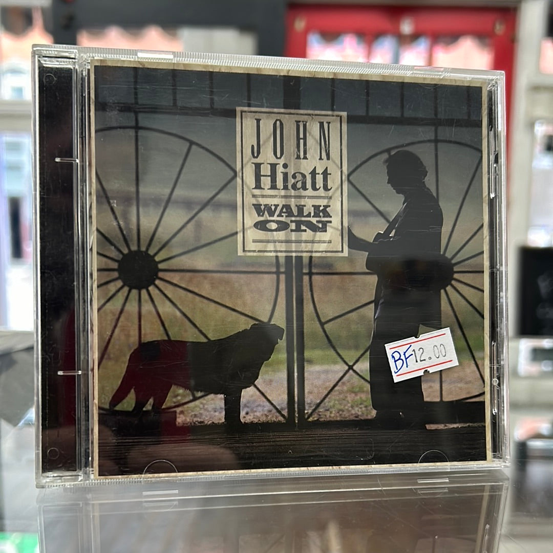 BFcd John Hiatt - Walk On