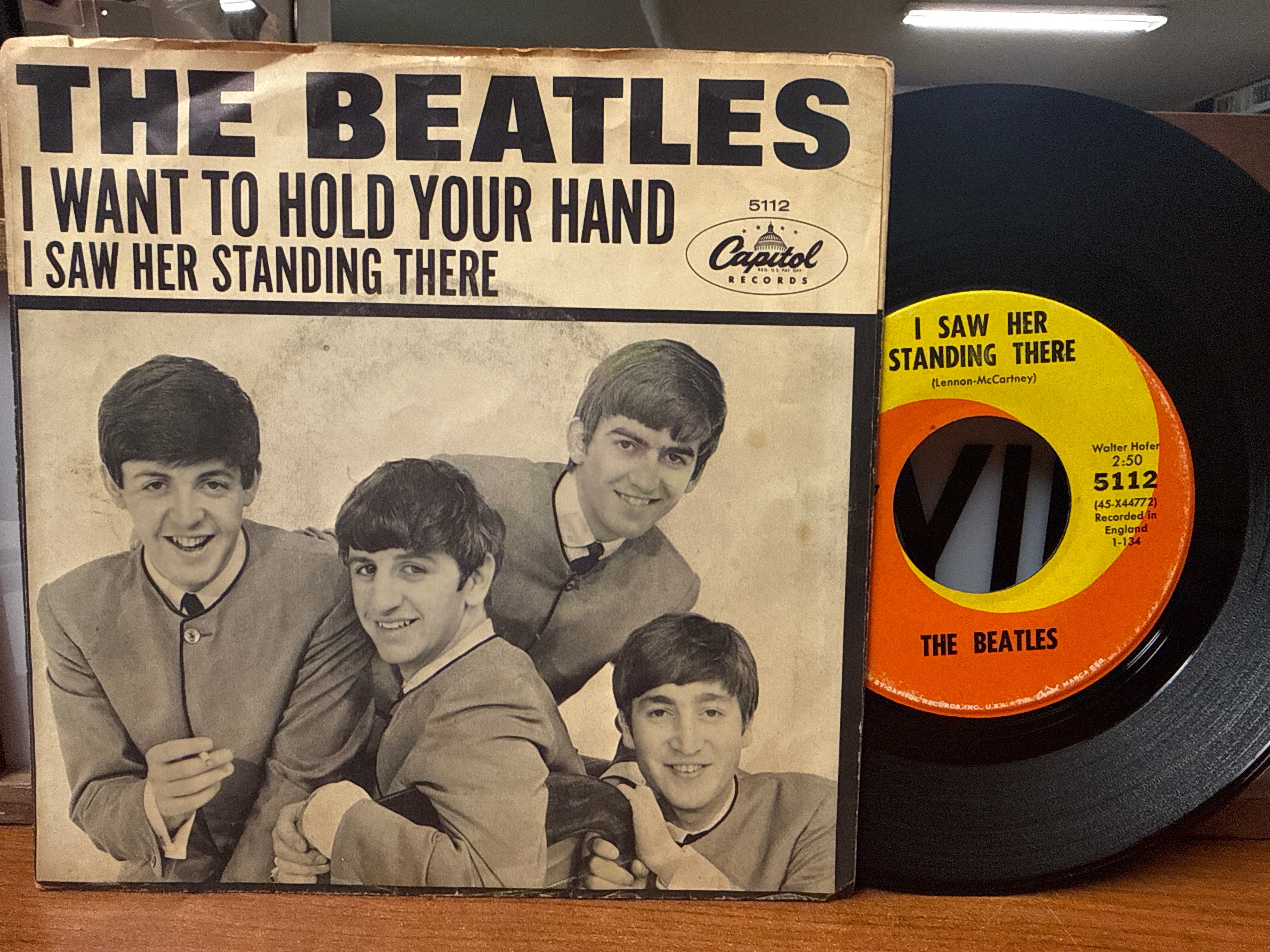 Beatles - I Want To Hold Your Hand/I Saw Her Standing There (7 Inch)