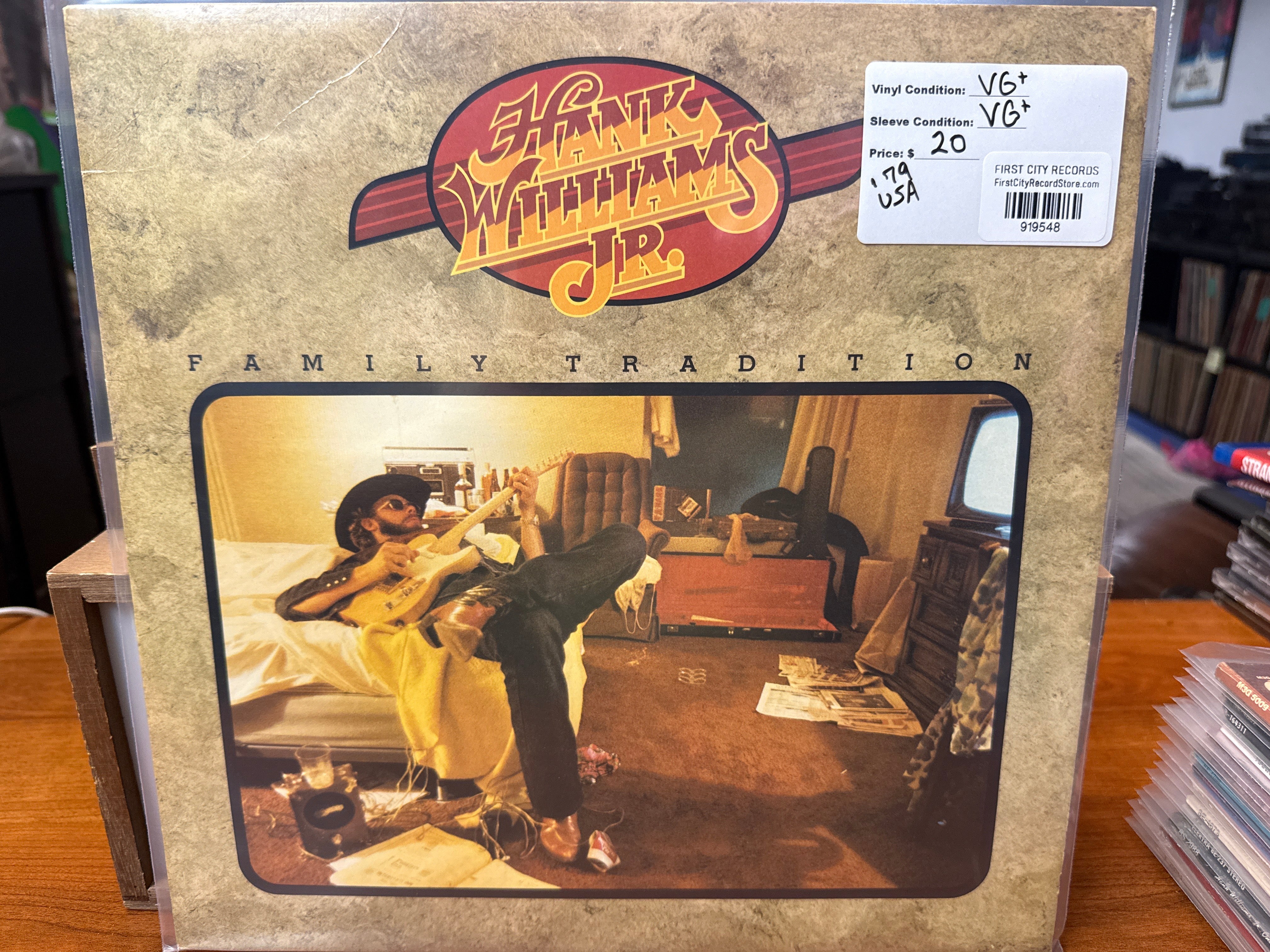 Hank Williams Jr - Family Tradition (1979, USED)