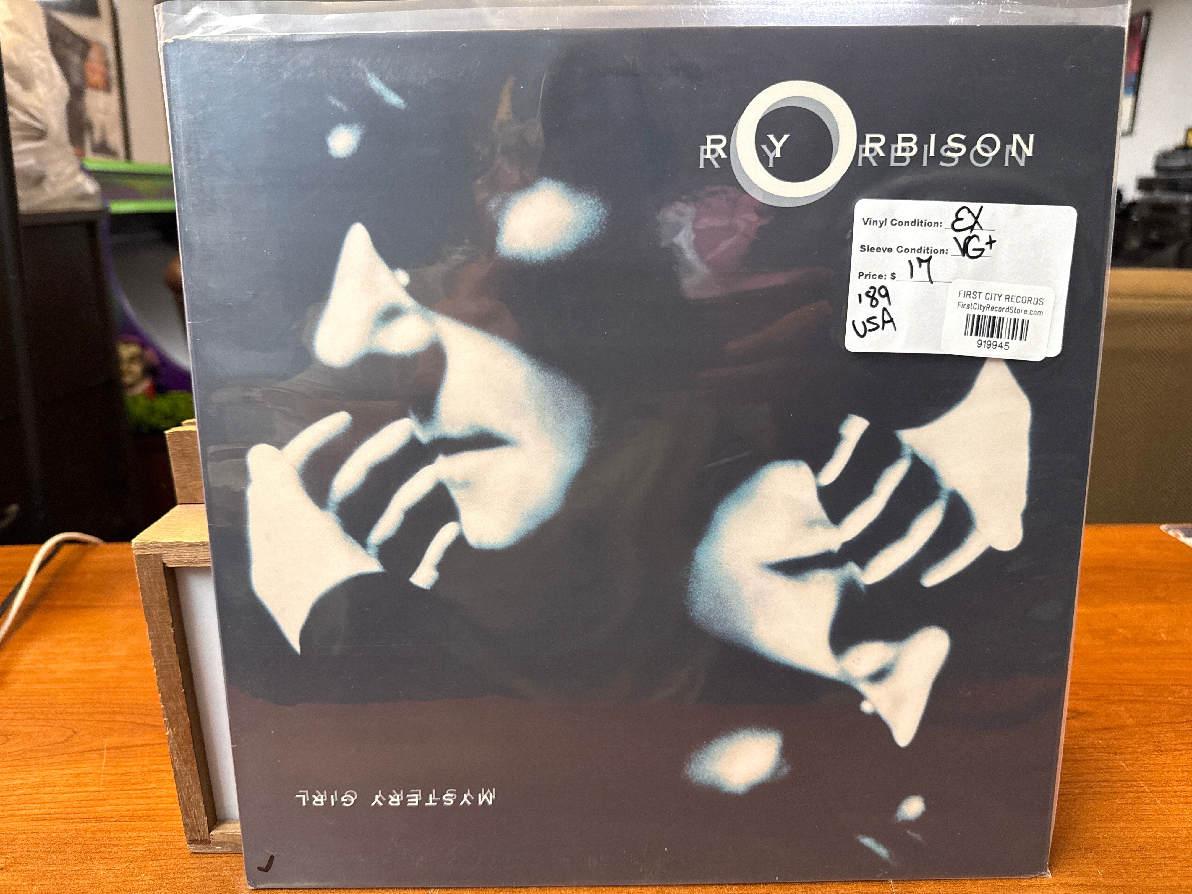 Roy Orbison - Mystery Girl (1989, USED)