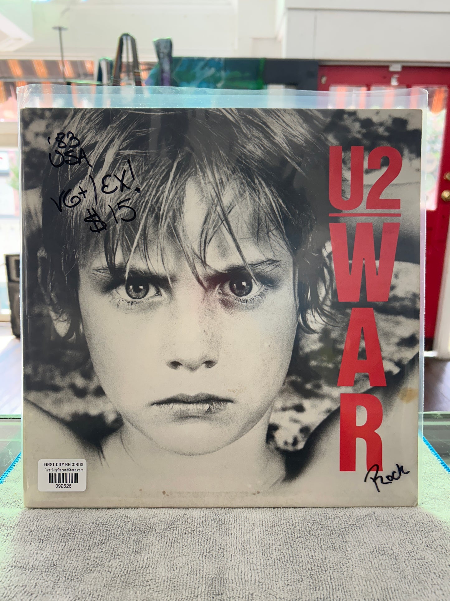 U2 - War