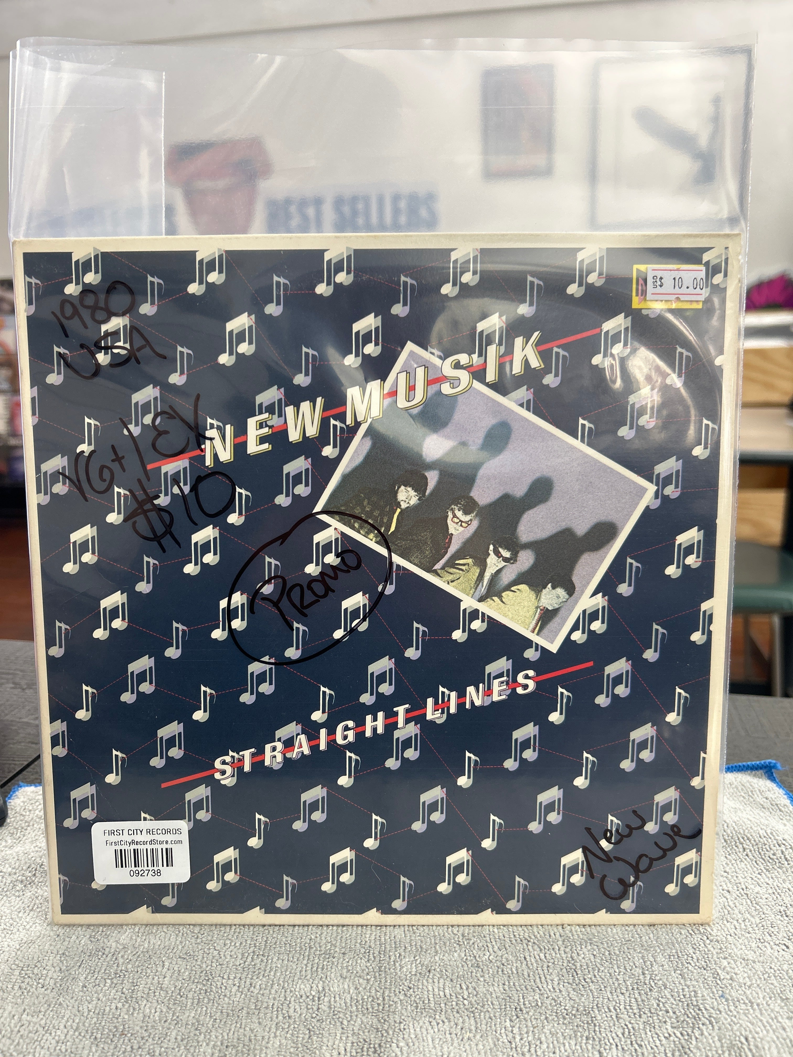 New Musik - Straight Lines