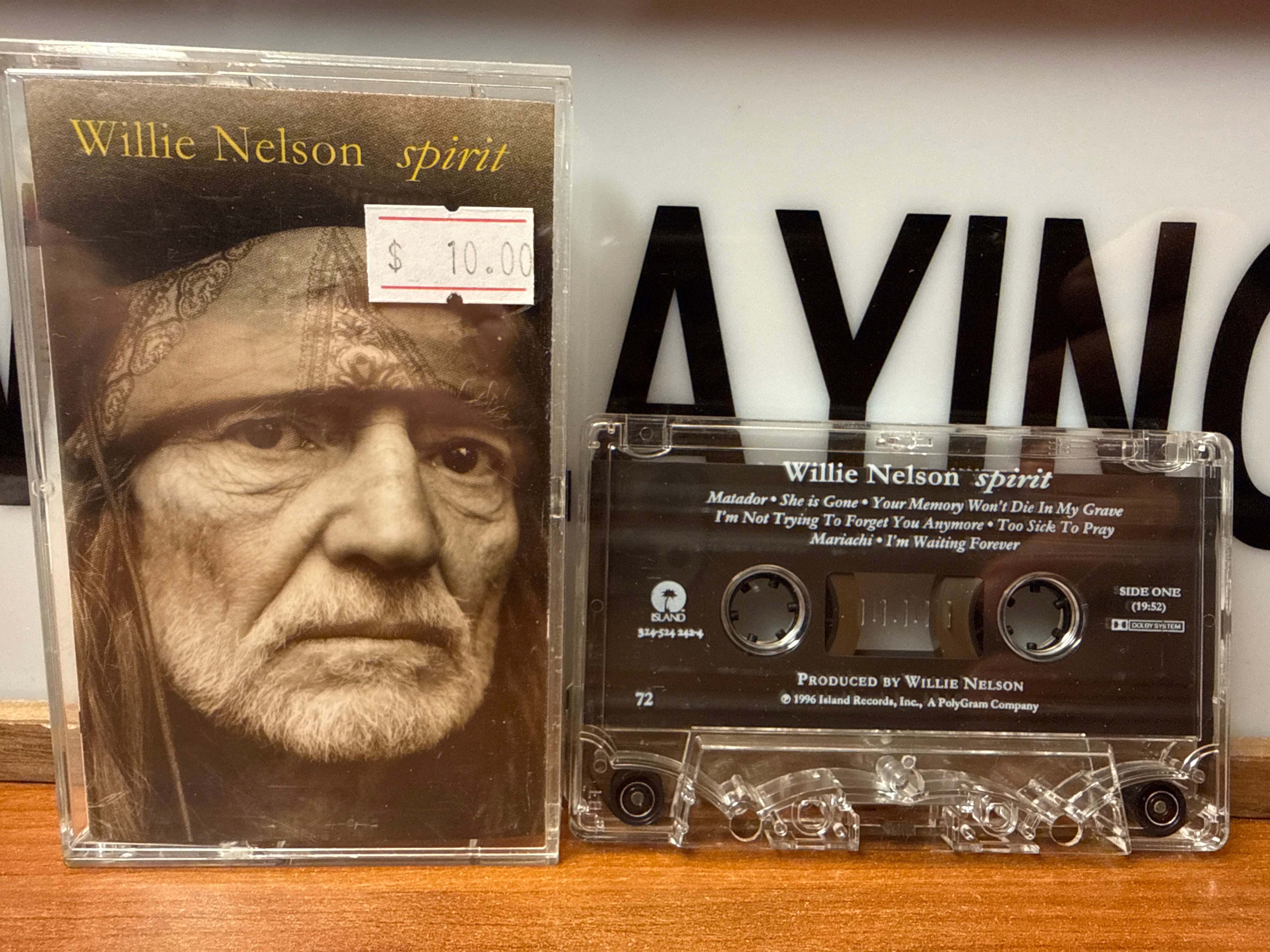 Willie Nelson - Spirit (CASSETTE)