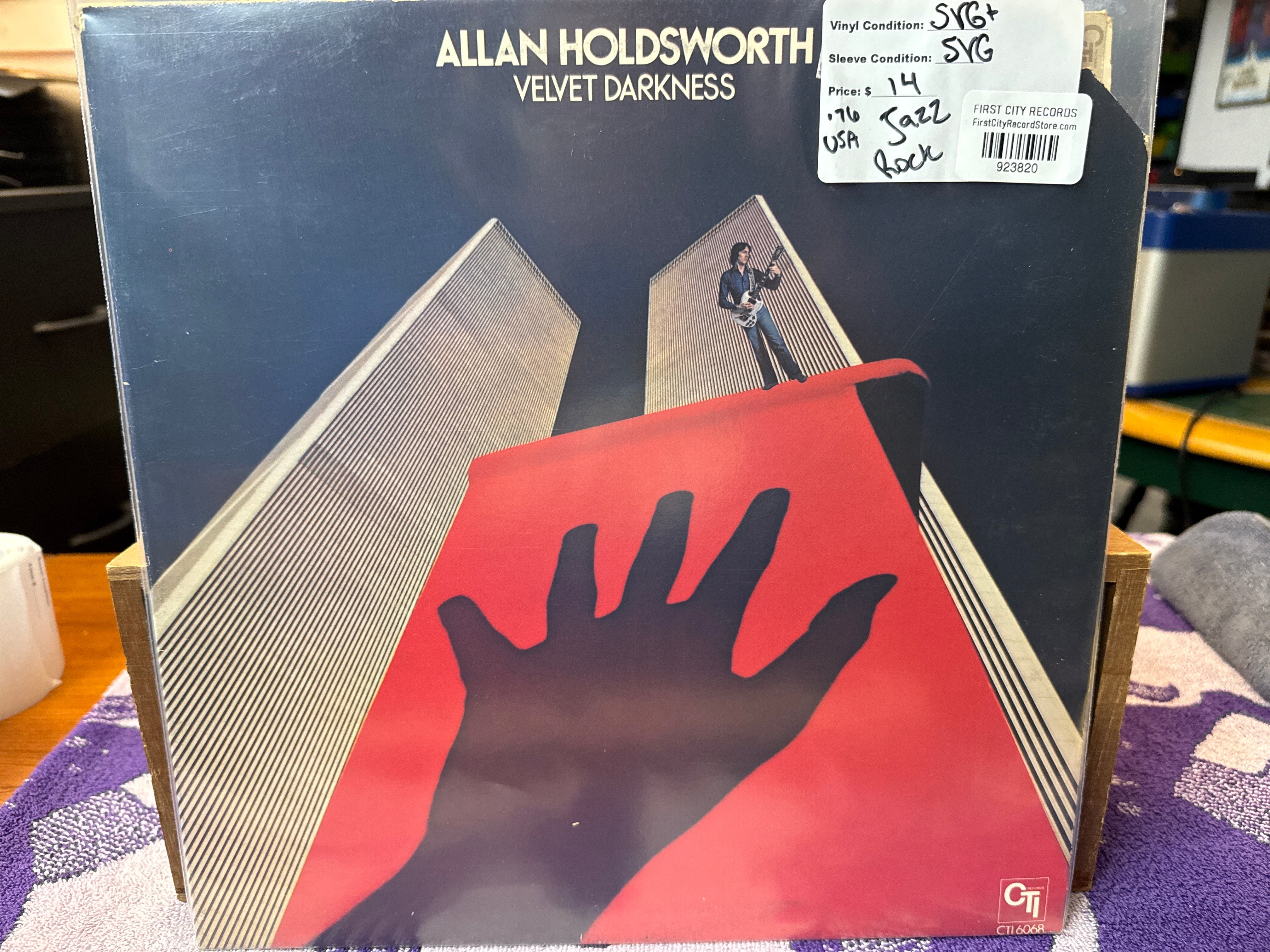 Allan Holdsworth - Velvet Darkness (1976, USED)