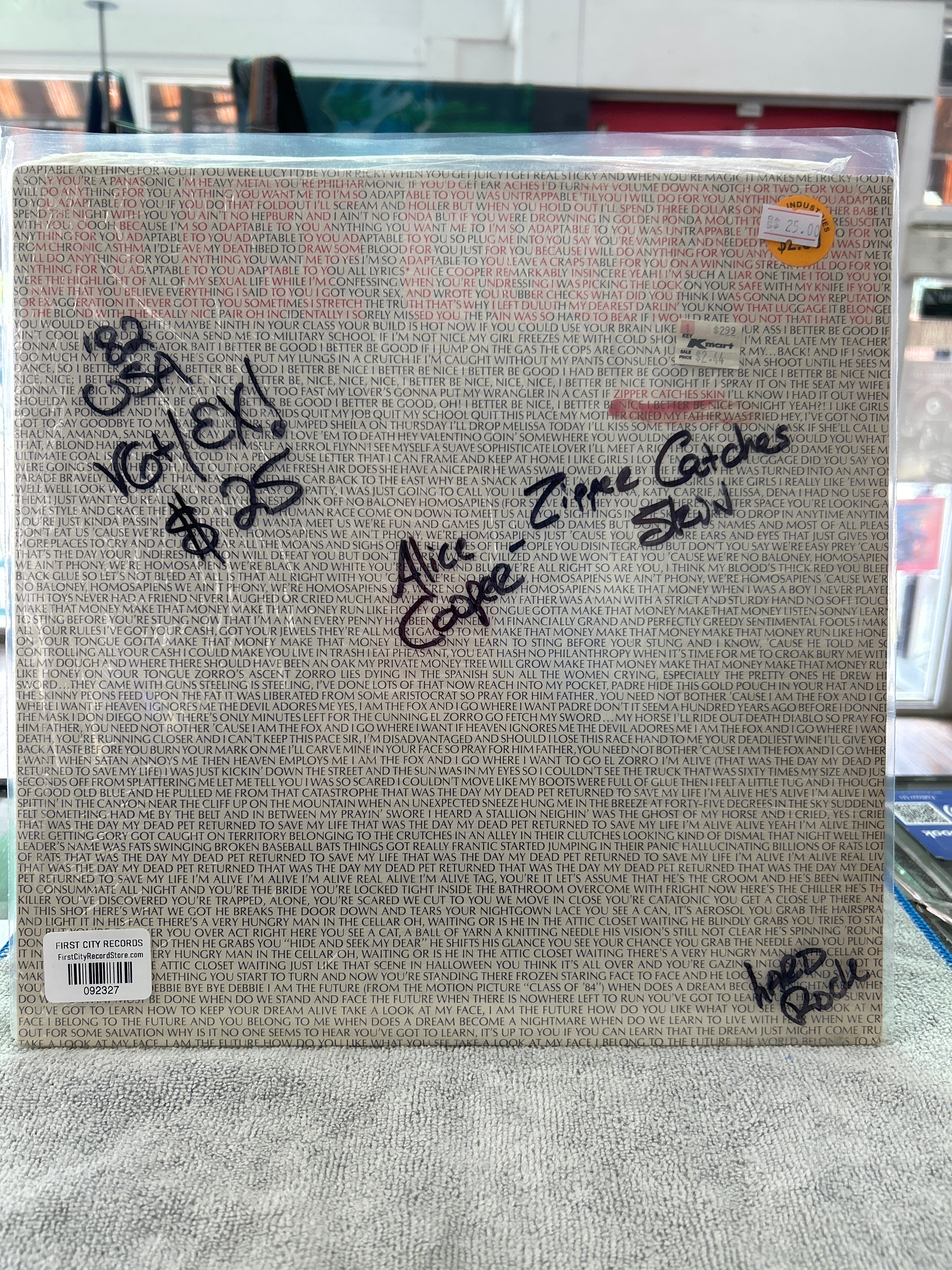 Alice Cooper - Zipper Catches Skin