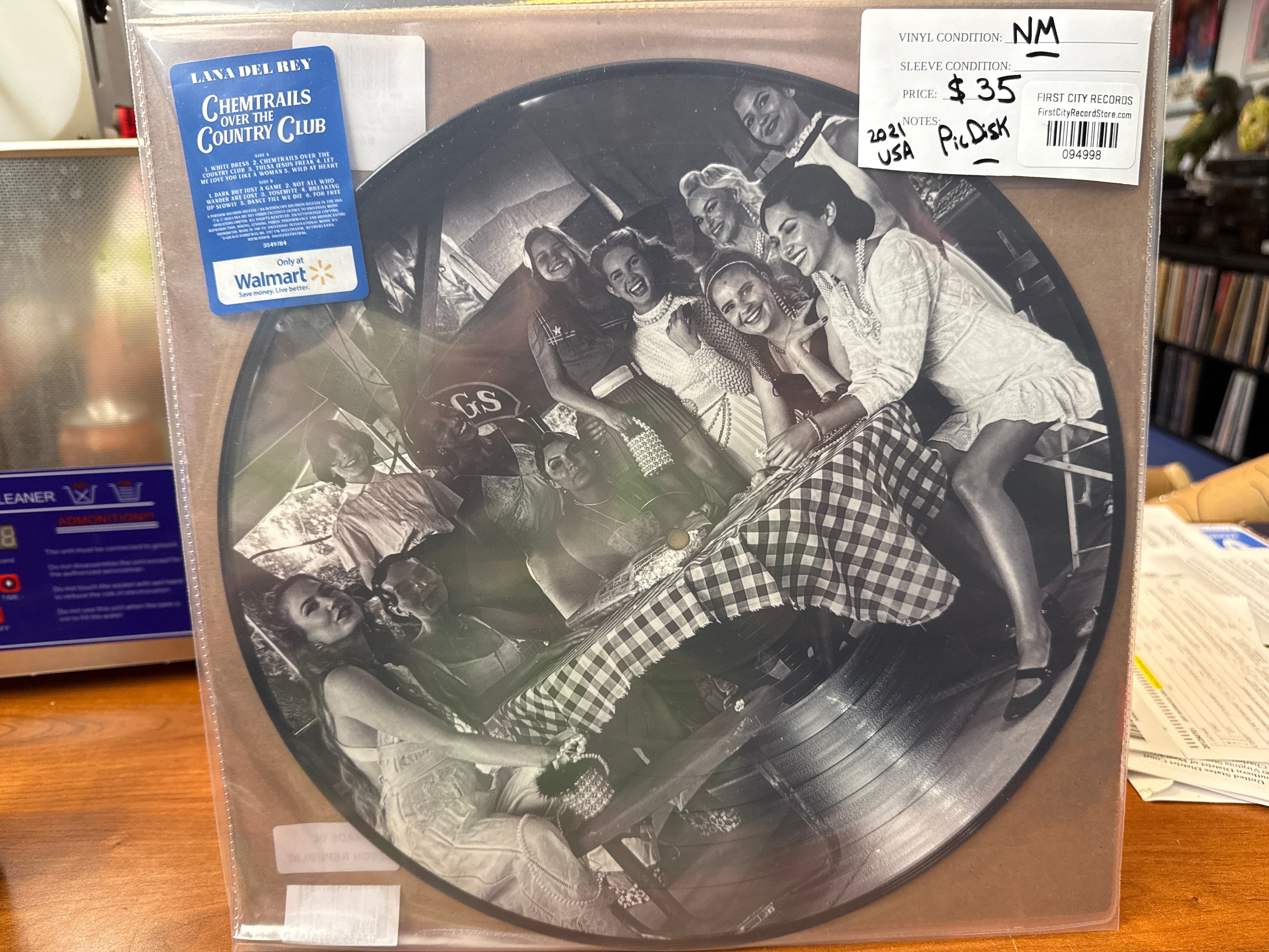 Lana Del Rey - Chemtrails Over The Country Club (Picture Disk, USED)