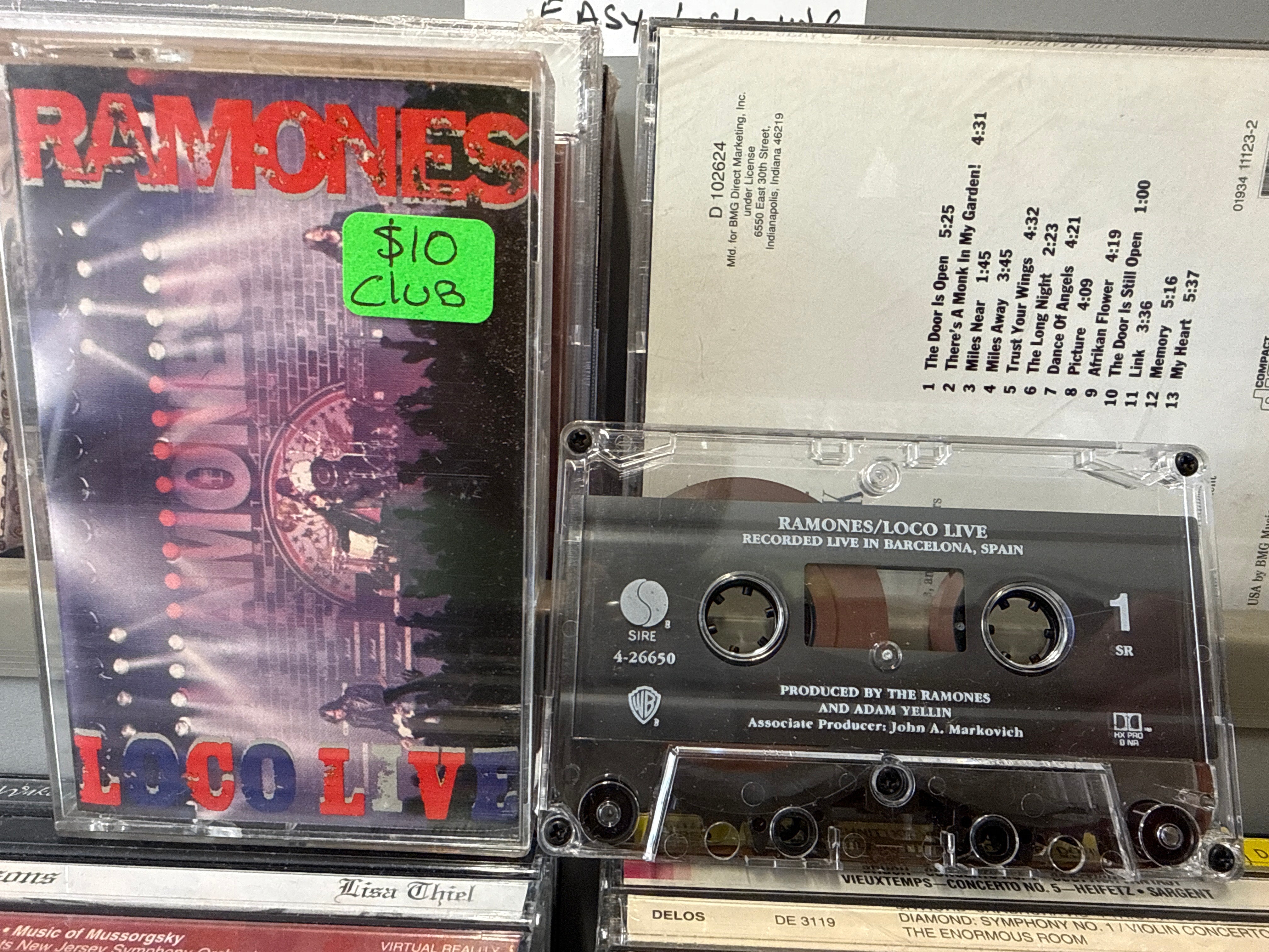 Ramones - Loco Live (Cassette)