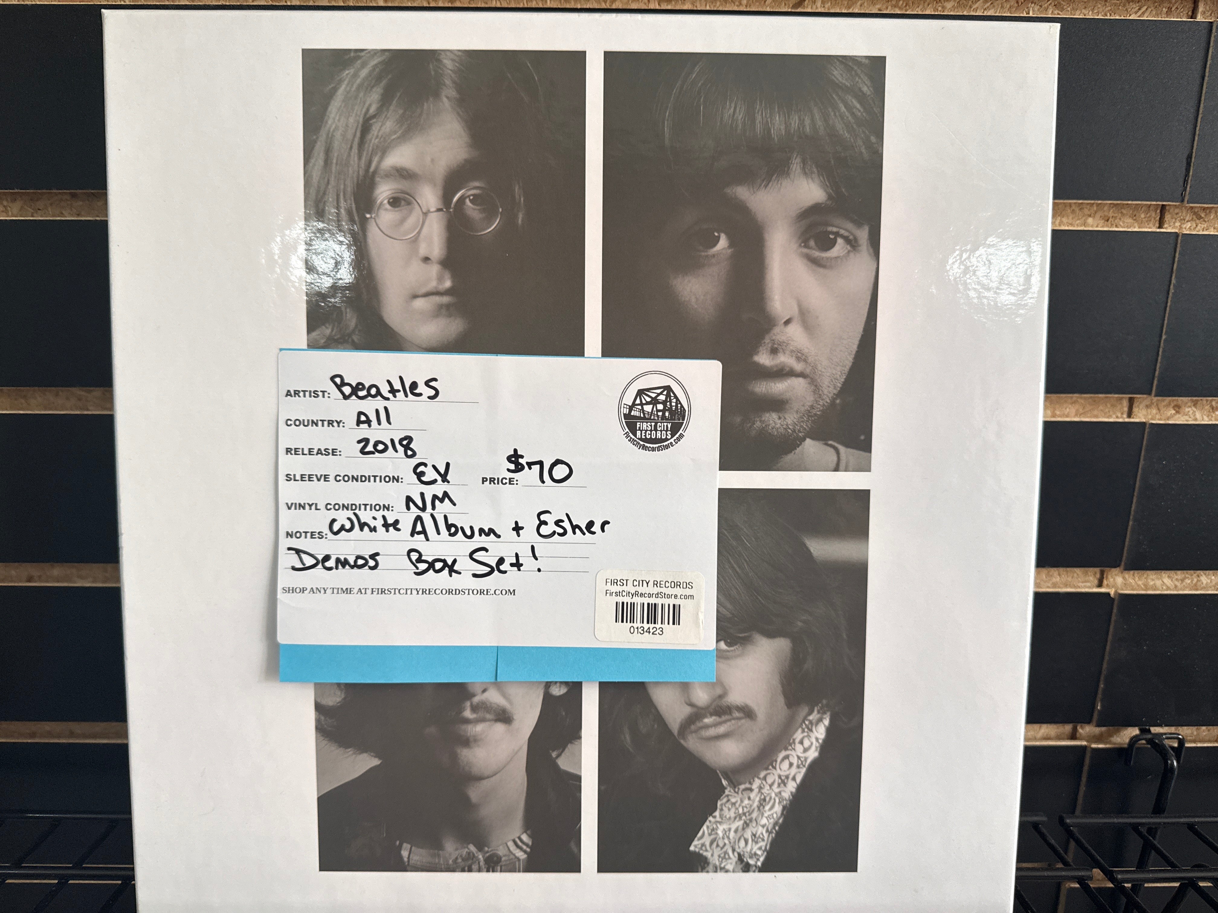 Beatles - White Album + Esher Demos (Box Set, USED)