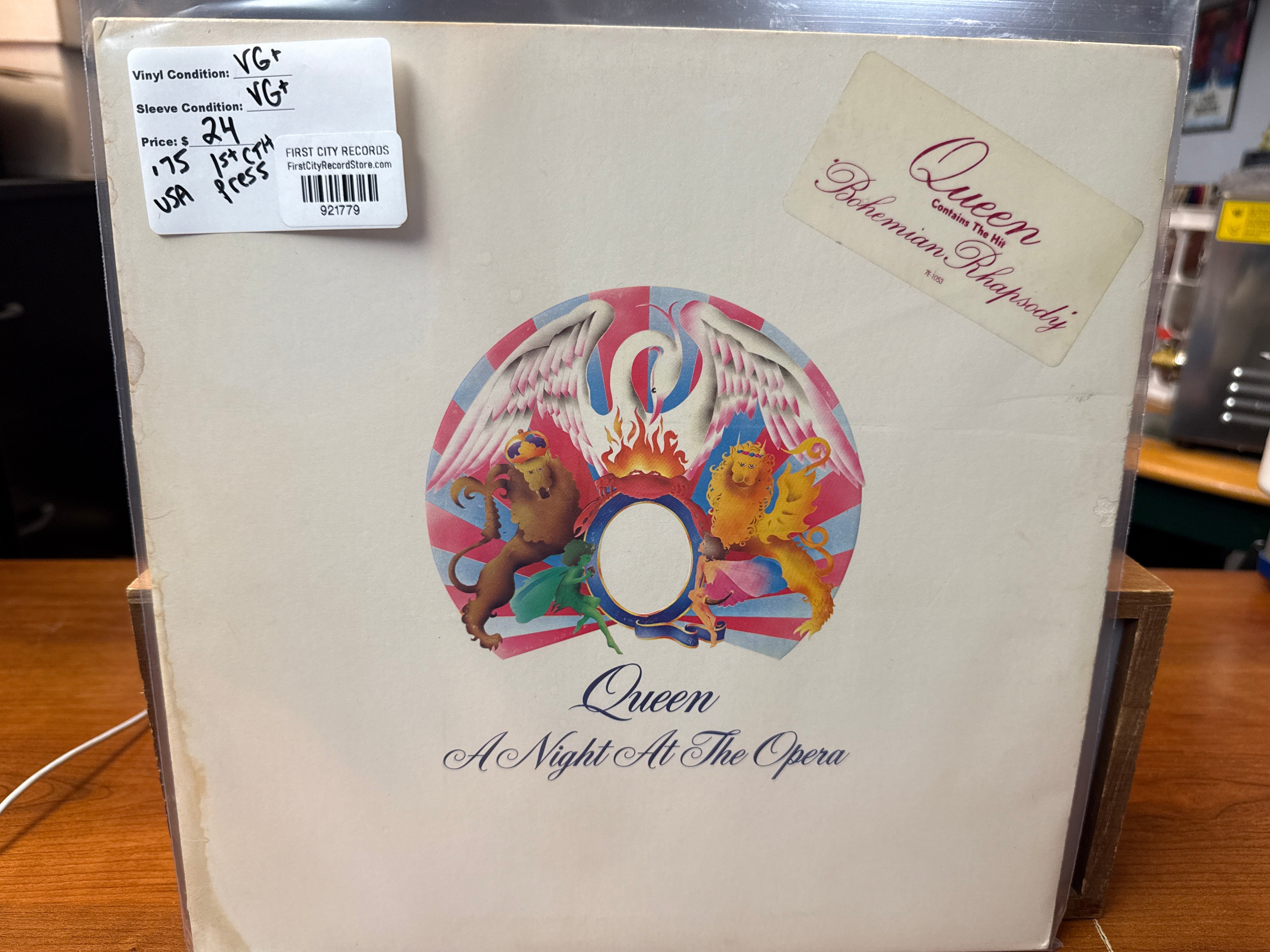Queen - A Night At The Opera (1975, USED)
