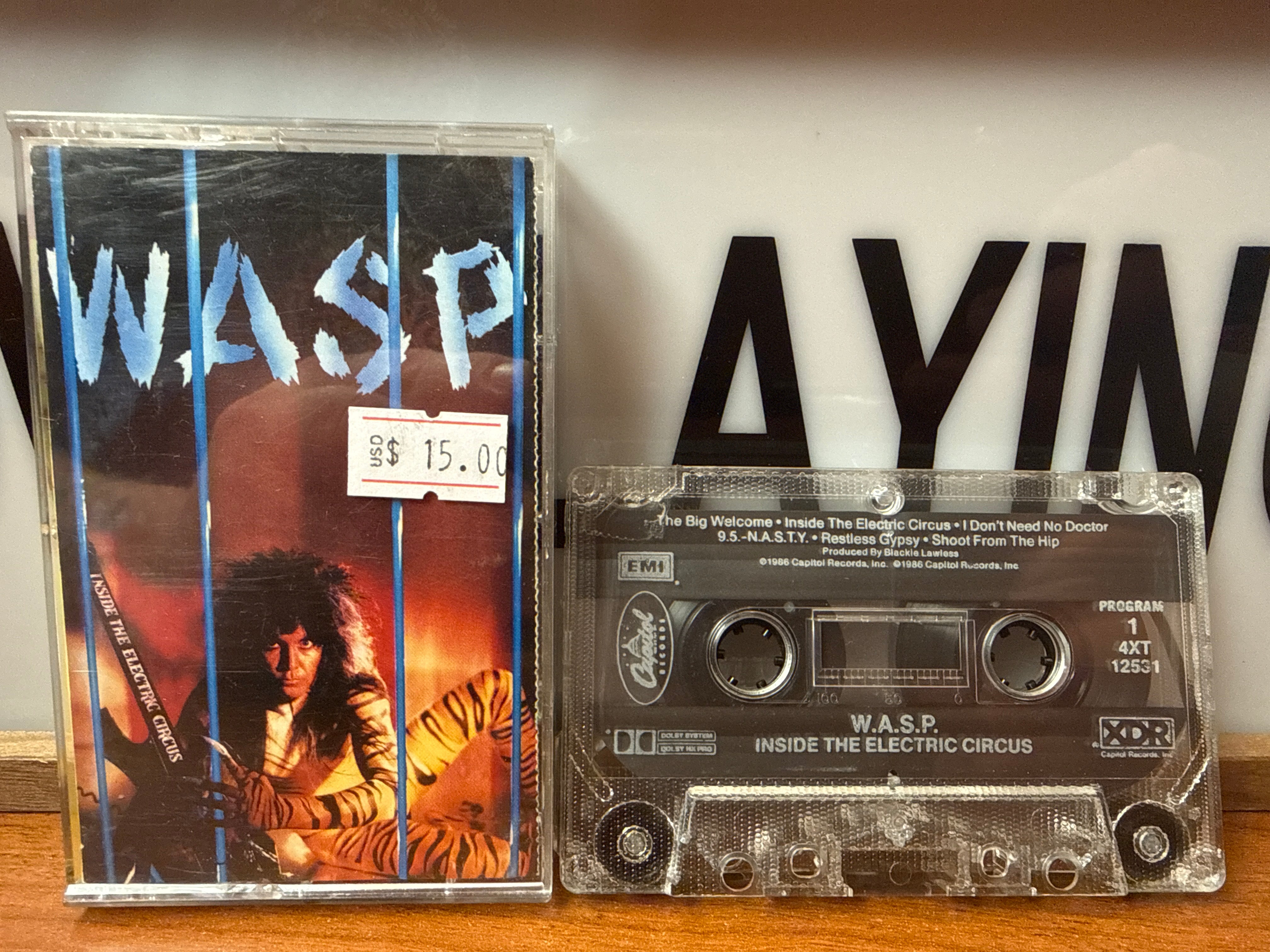 W.A.S.P. - Inside The Electric Circus (CASSETTE)