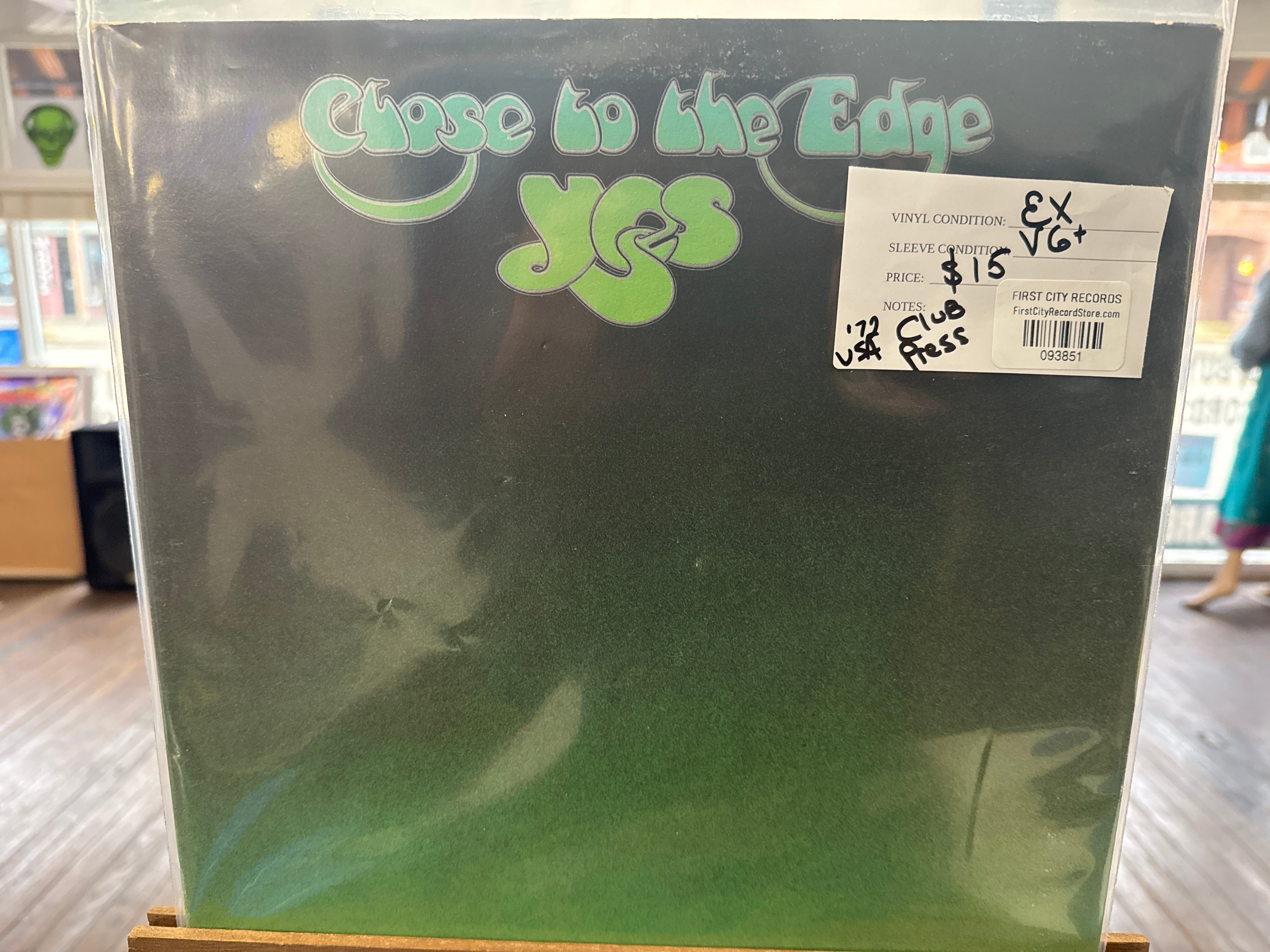 Yes - Chase To The Edge (Club, USED)