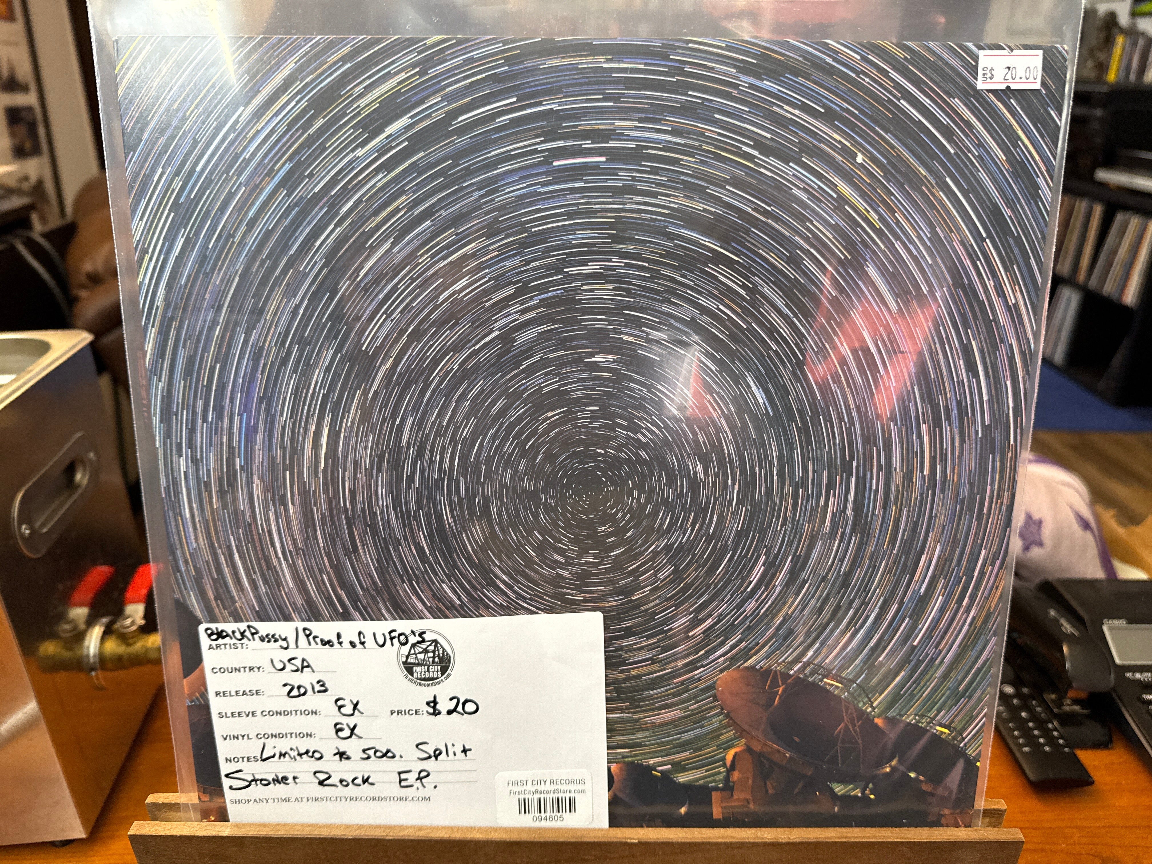 Black Pussy / Biblical Proof Of UFOs (Split EP, USED)