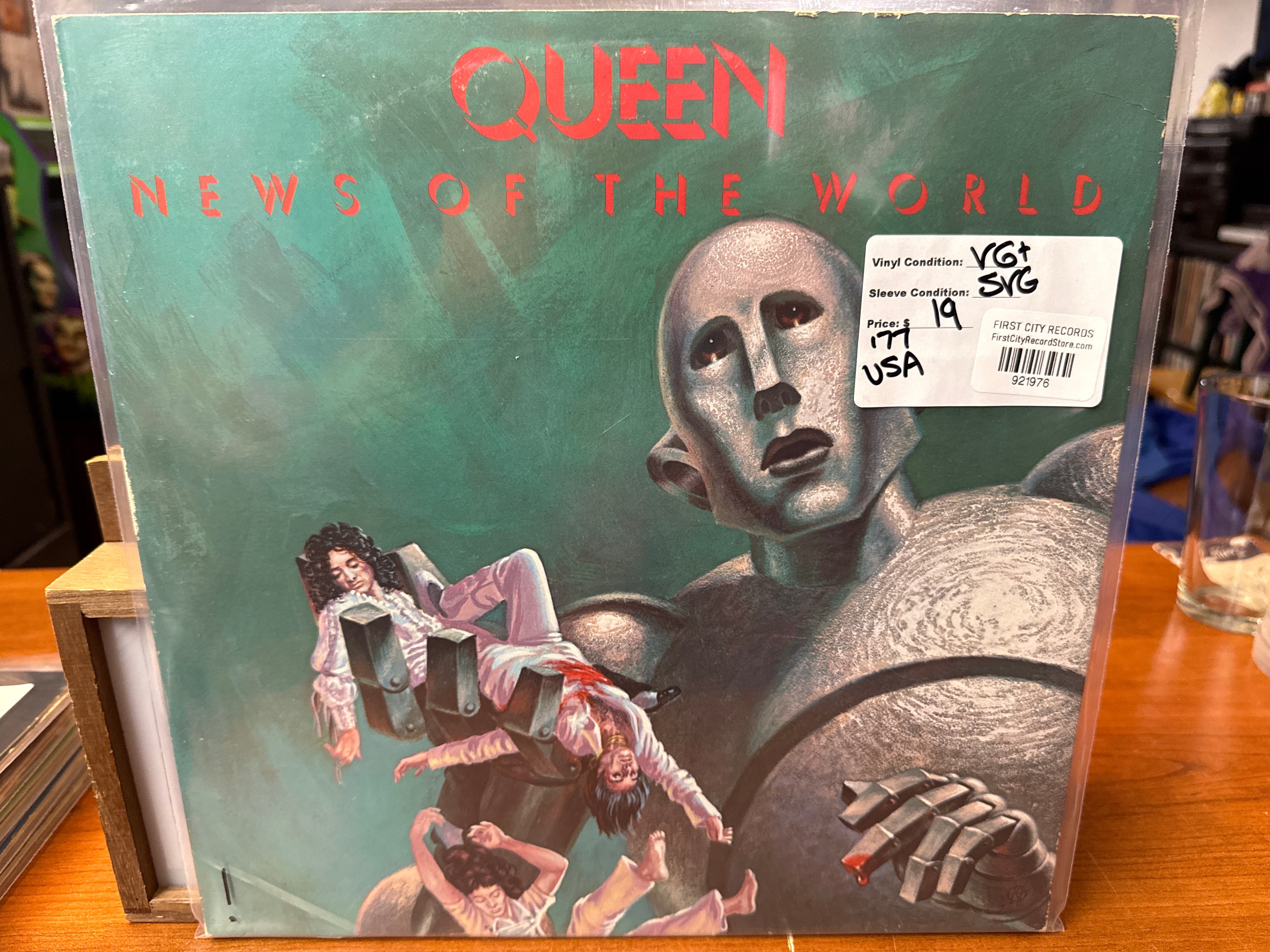 Queen - News of the World (1977, USED)