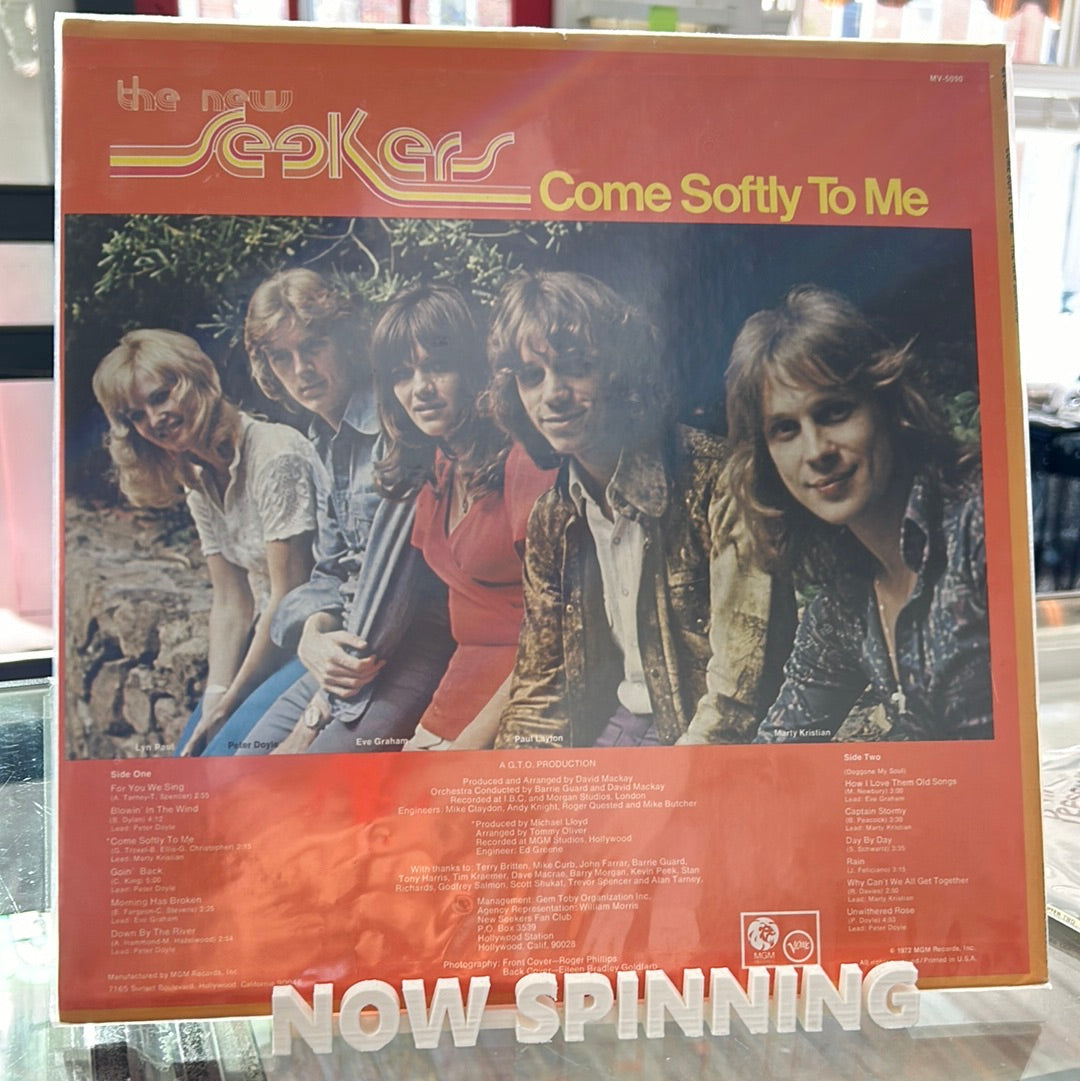 The New Seekers - Come Softly To Me