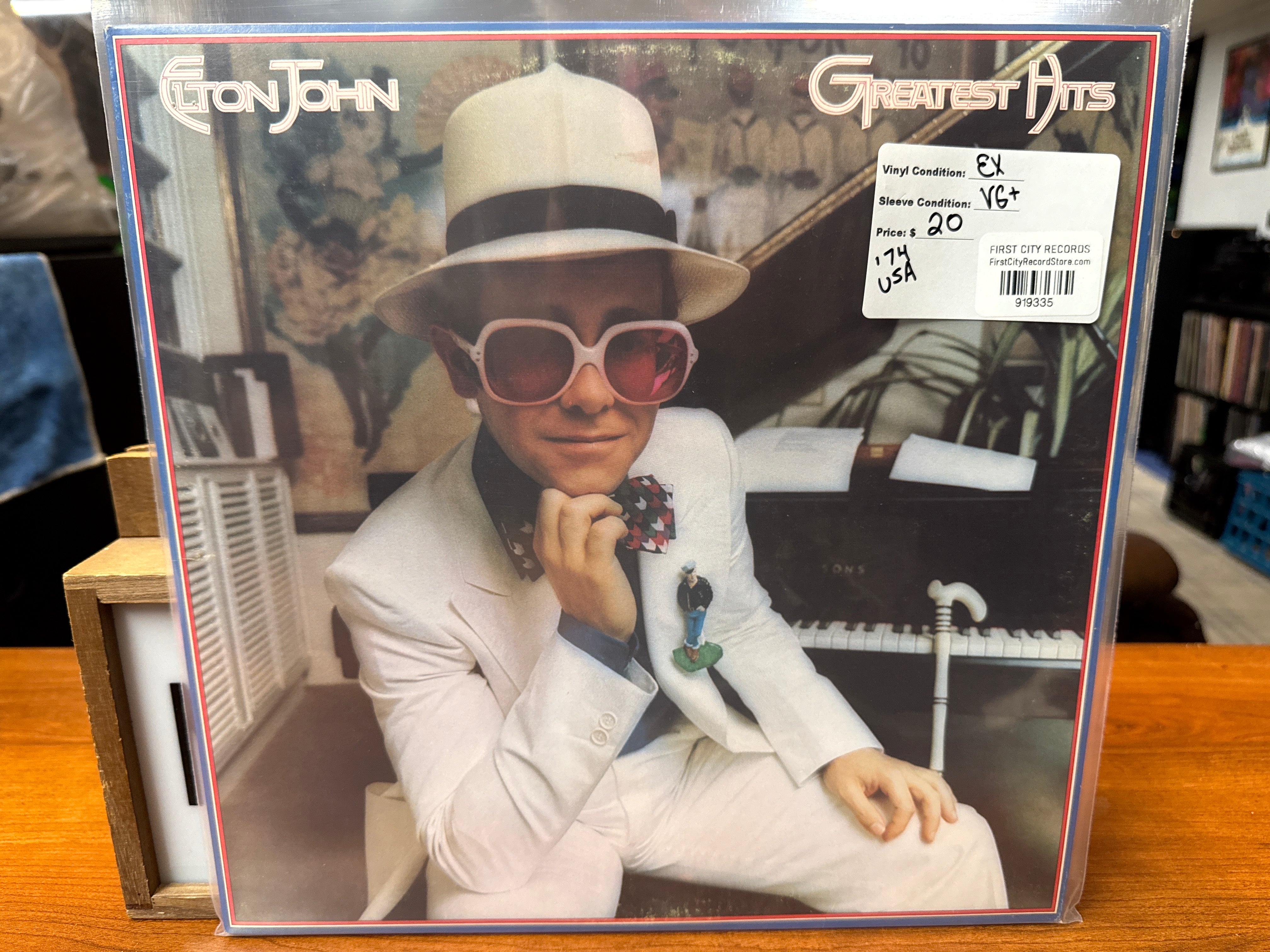 Elton John - Greatest Hits (1974, USED)