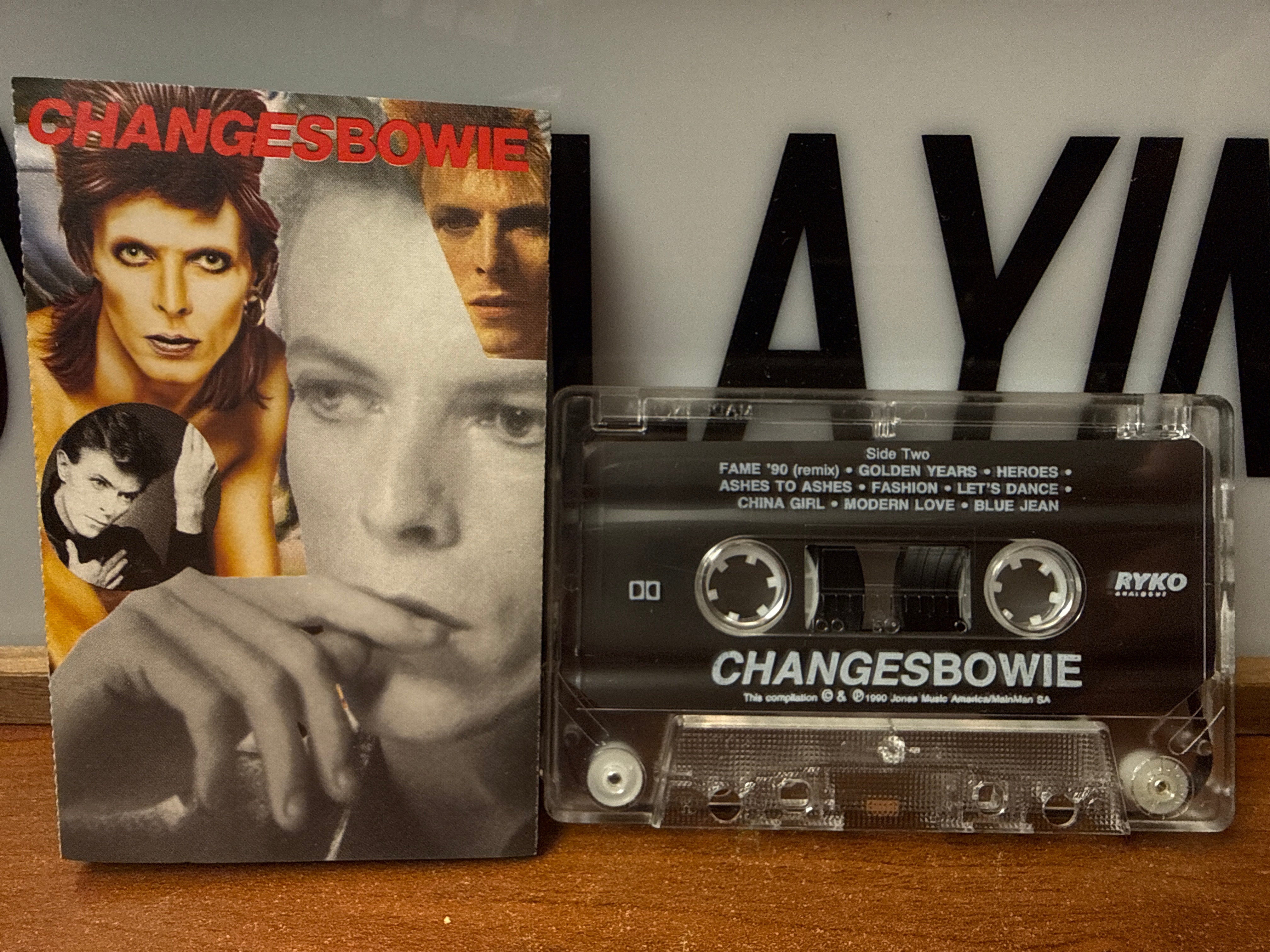 David Bowie - ChangesBowie: Greatest Hits (CASSETTE)