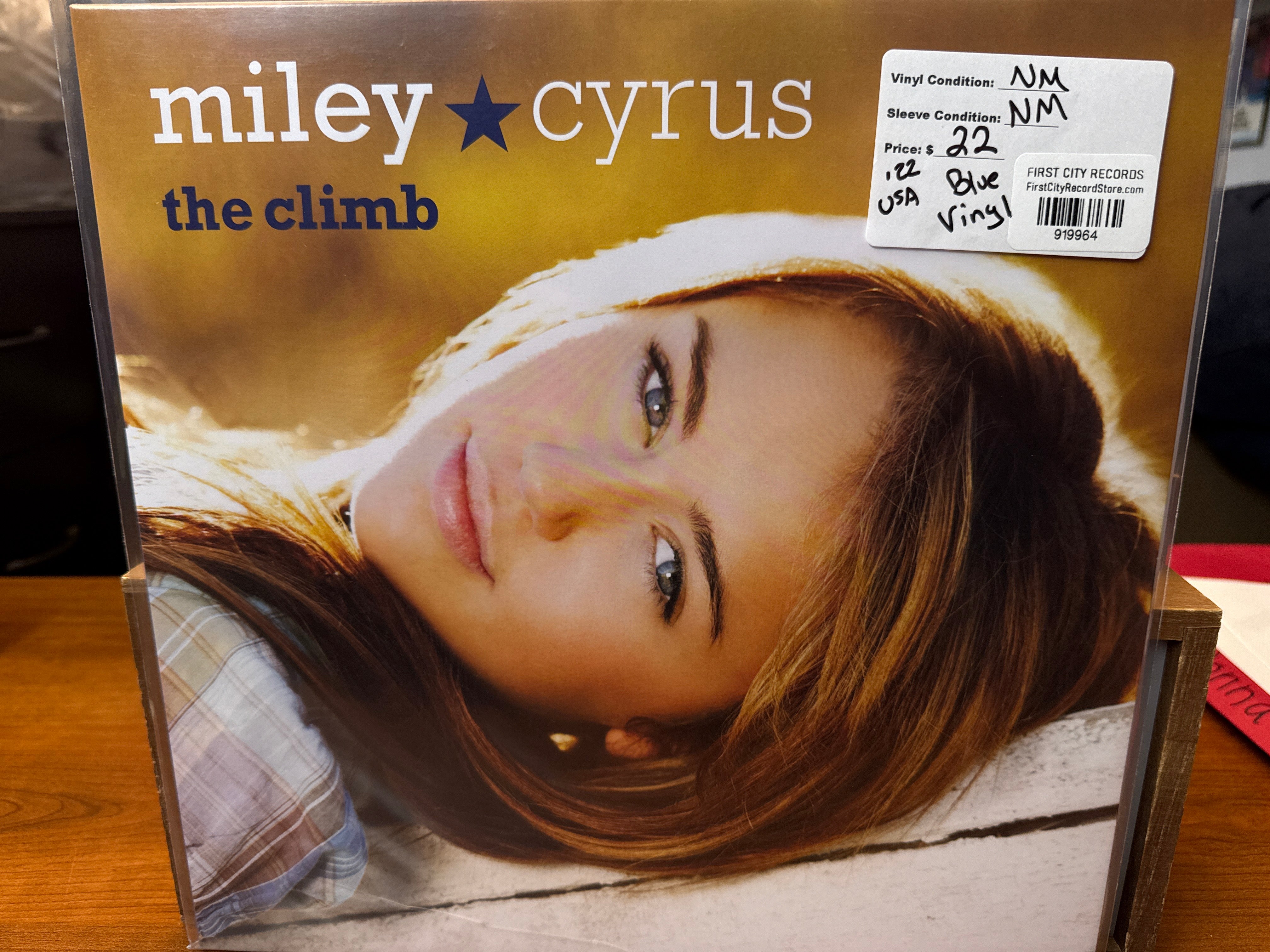 Miley Cyrus - The Climb 12" (2022, Blue Vinyl, USED)