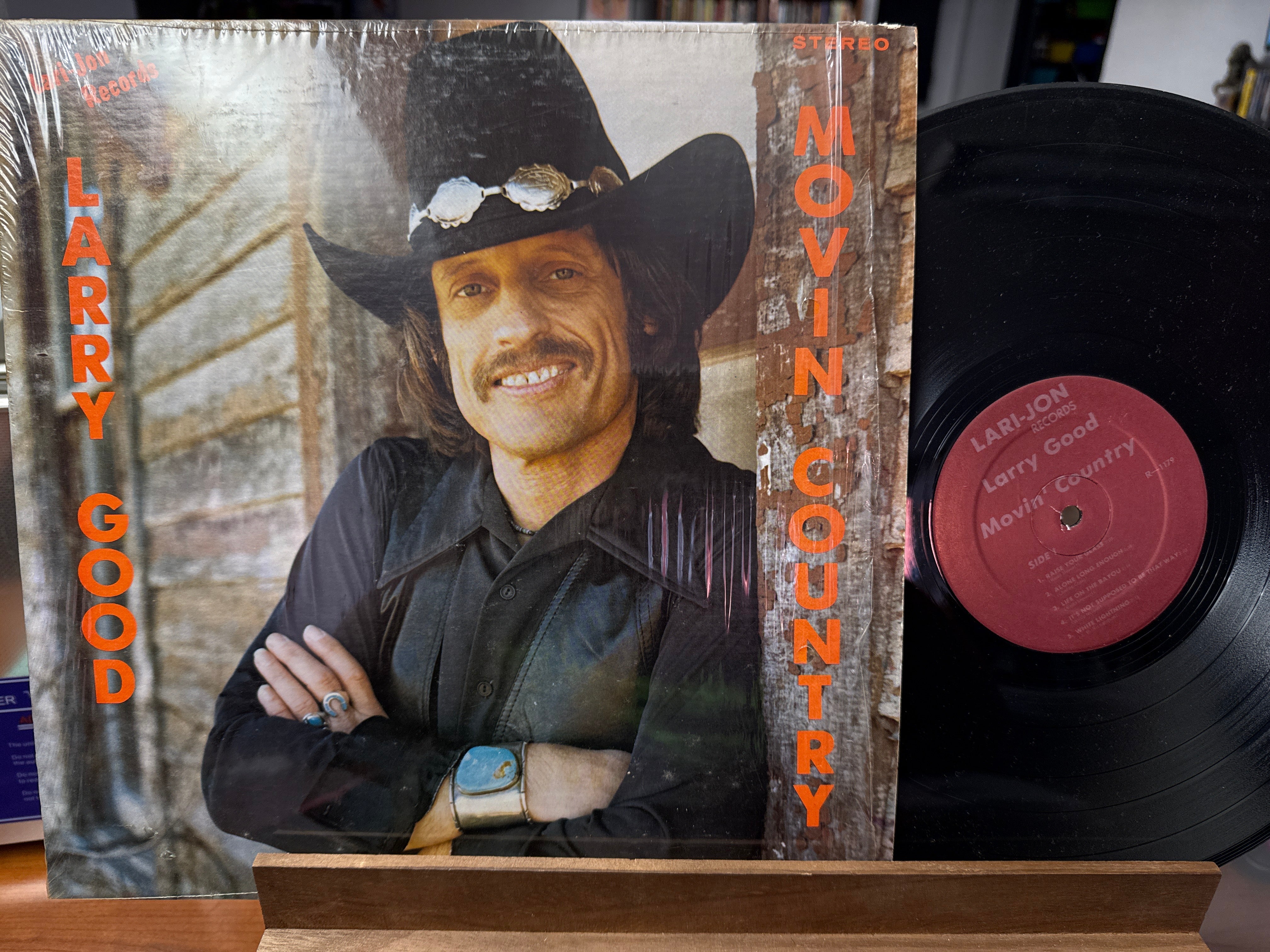 Larry Good - Movin' Country (USED)