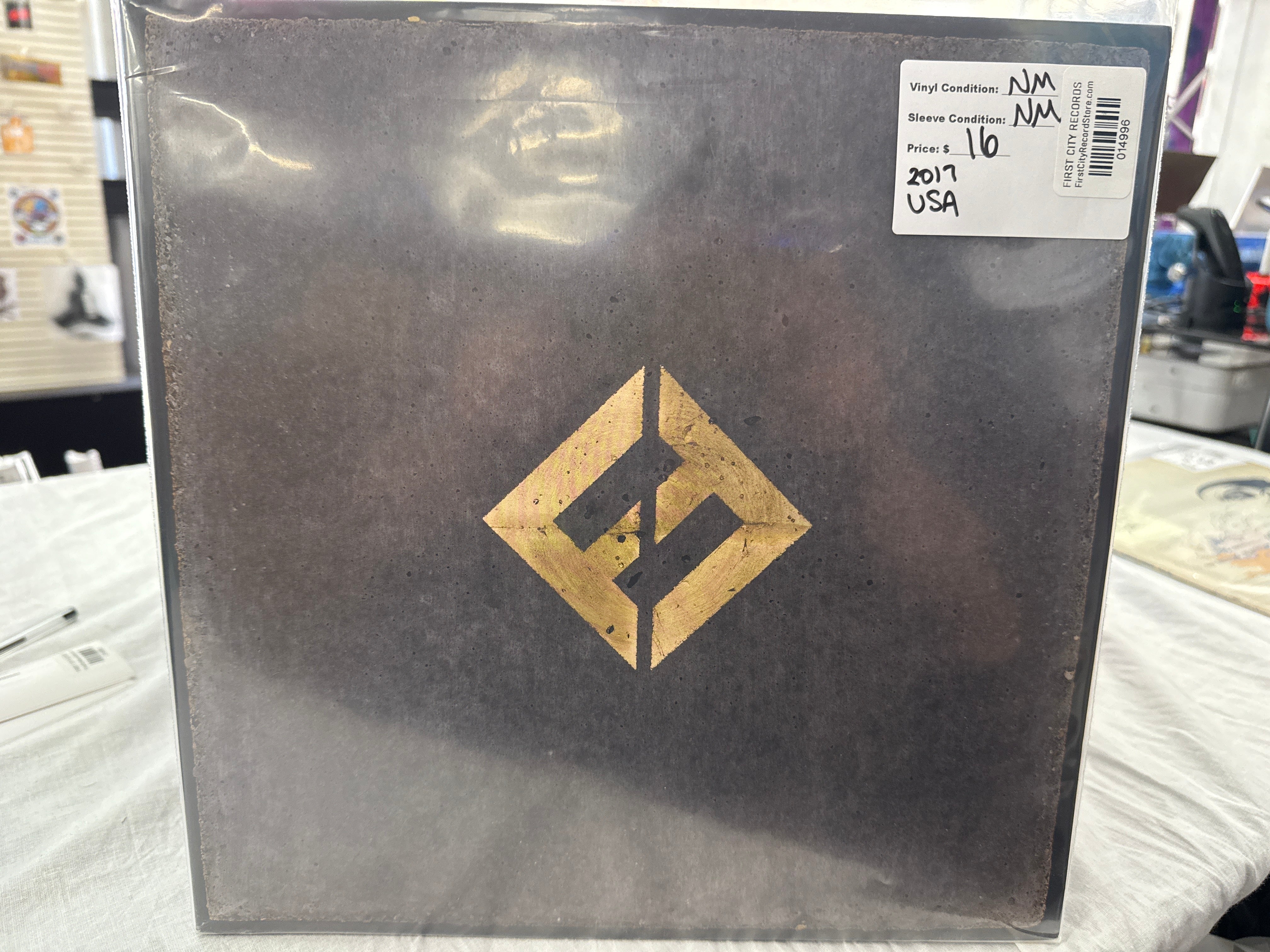 Foo Fighters - Concrete & Gold (2017, USED)