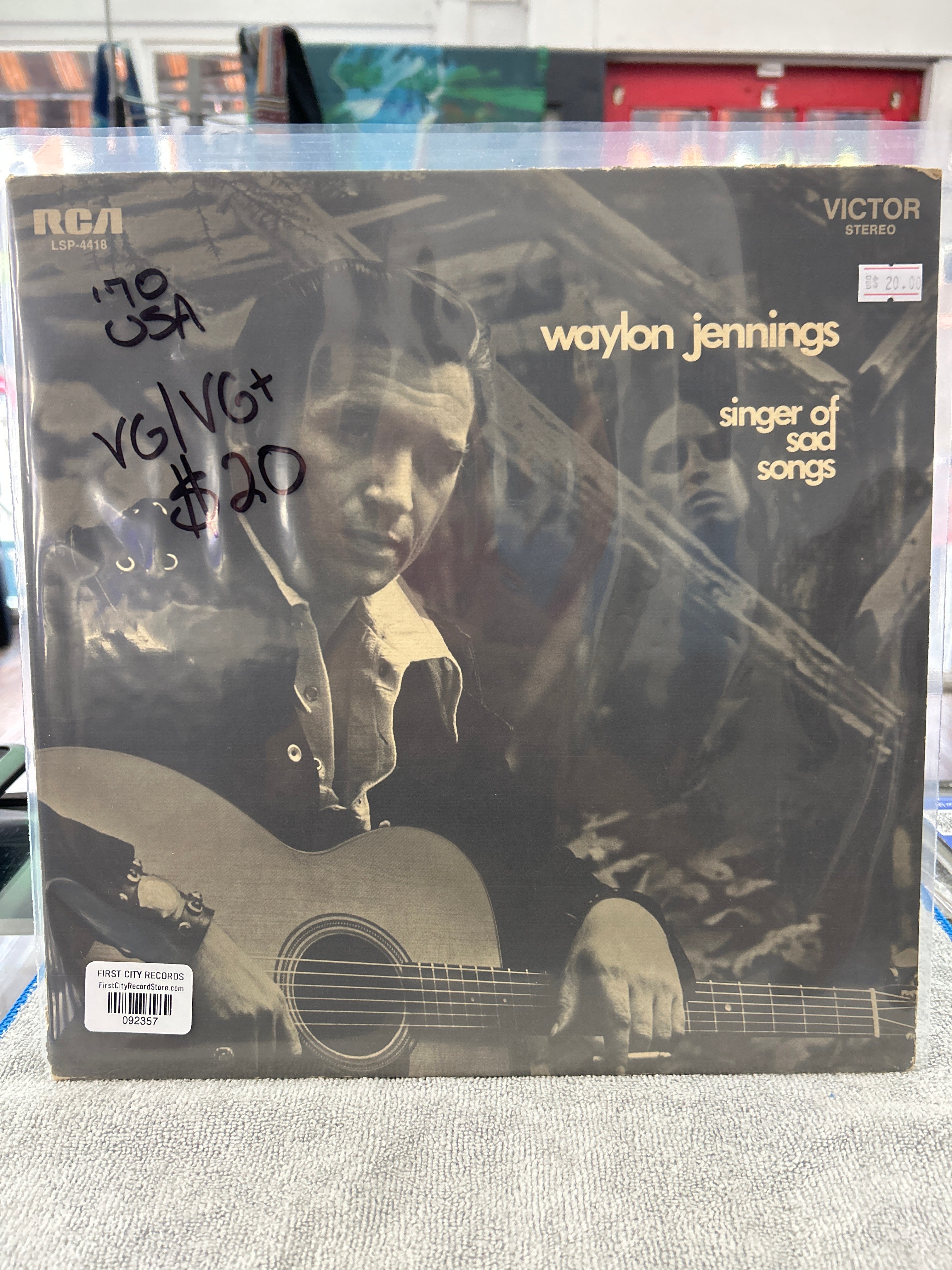Waylon Jennings - Singer Of Sad Songs
