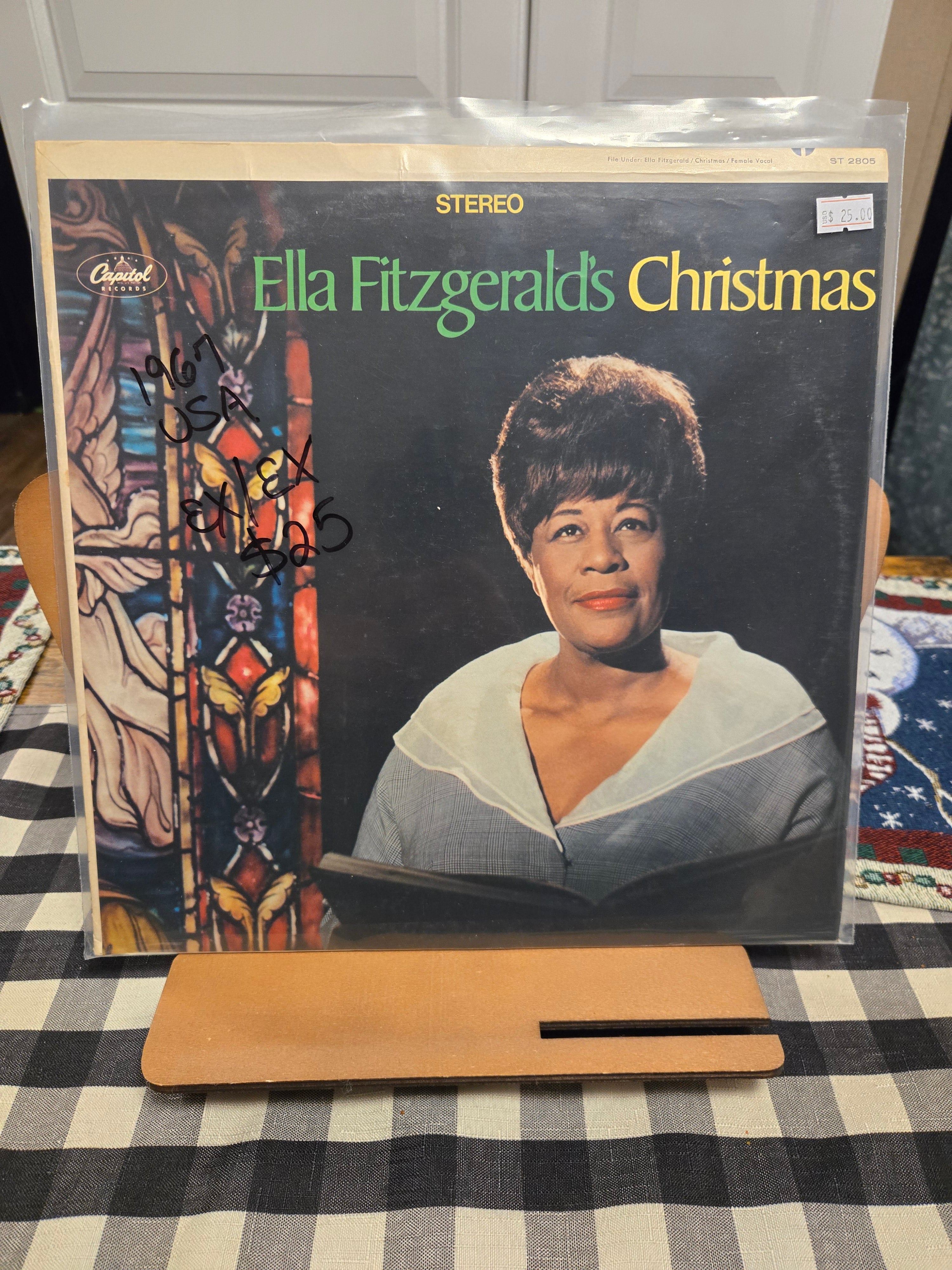 Ella Fitzgerald - Christmas (1967)